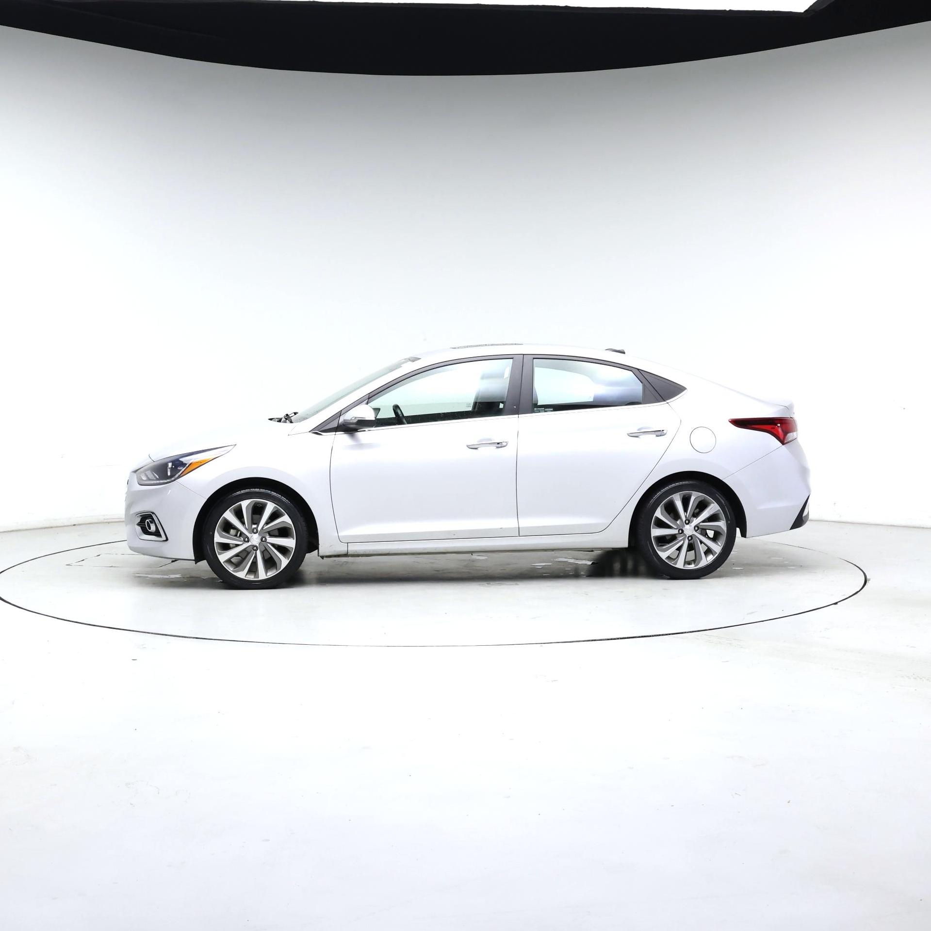 Thumbnail: 2022 Hyundai Accent - 3