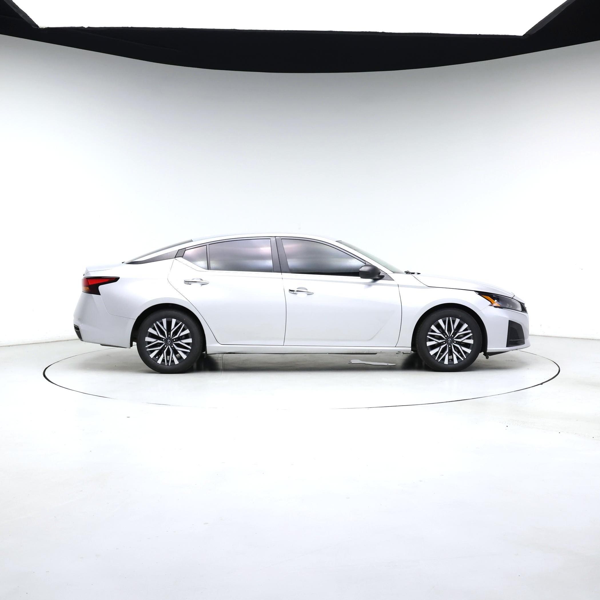 Thumbnail: 2024 Nissan Altima - 7
