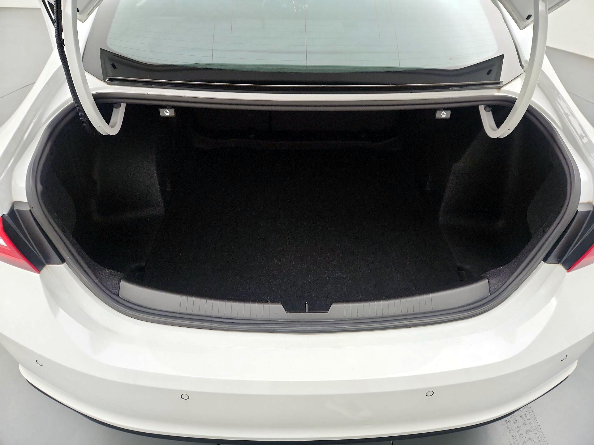 Thumbnail: 2024 Chevrolet Malibu - 20