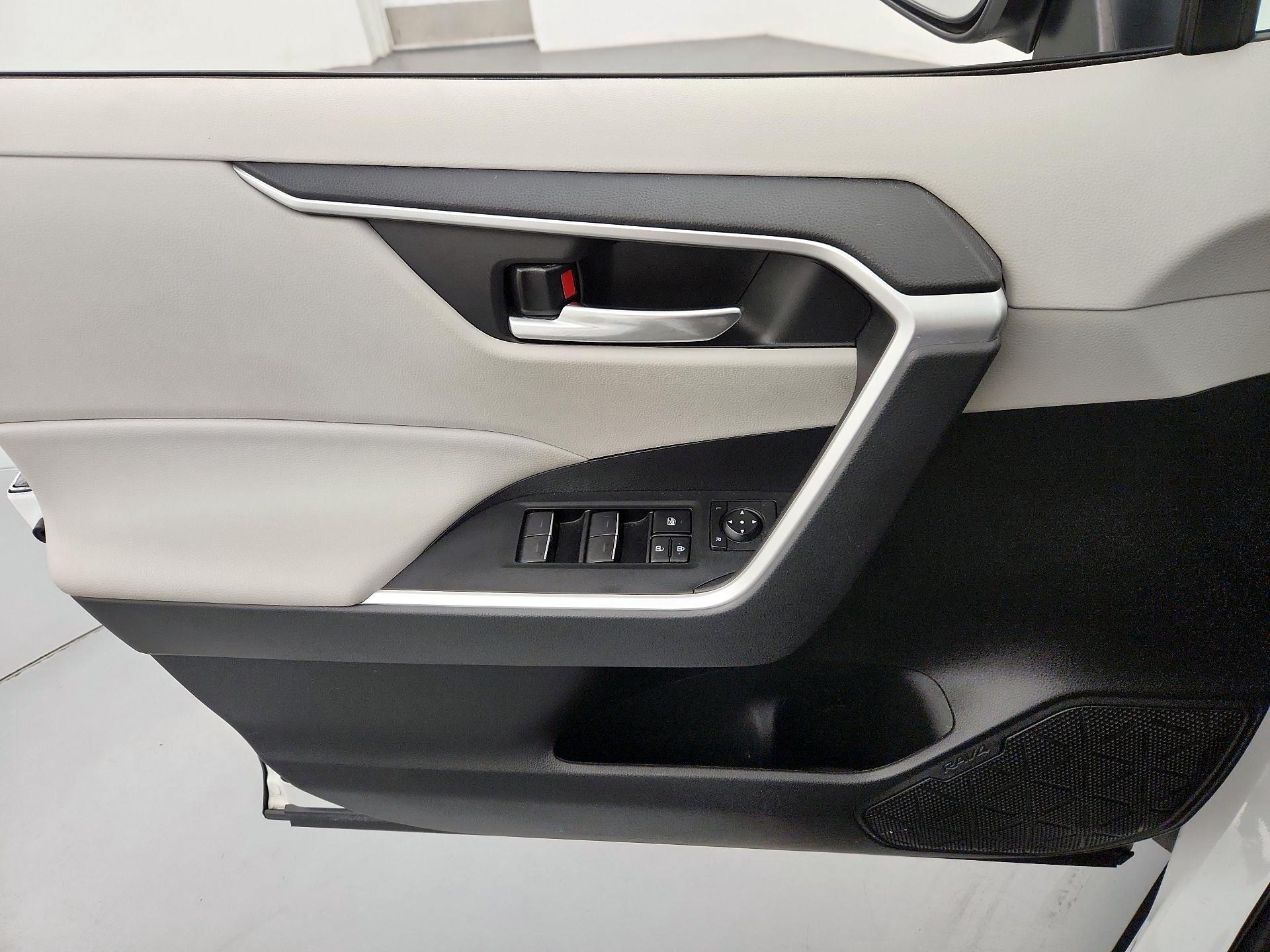 Thumbnail: 2023 Toyota RAV4 - 12