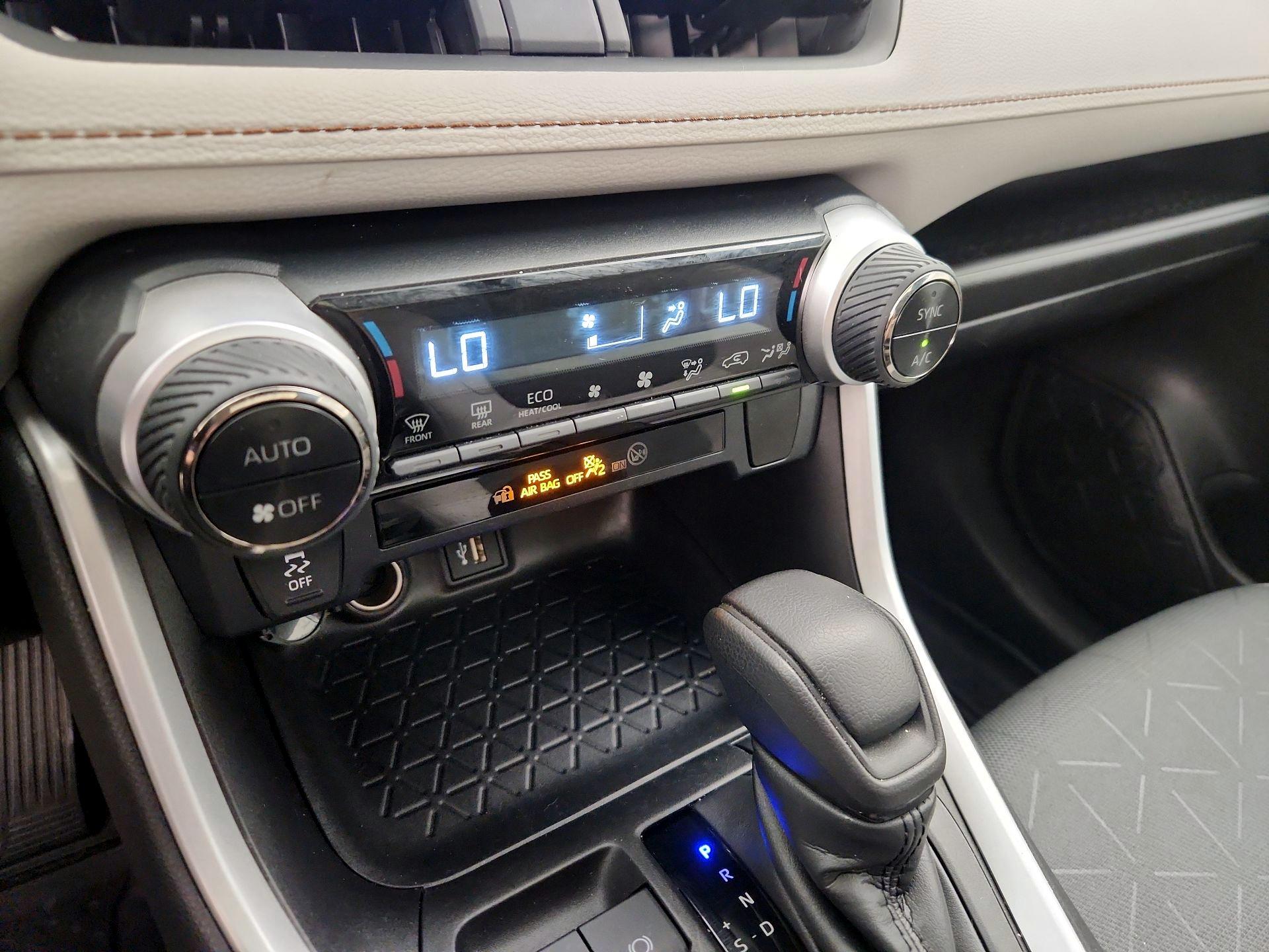 Thumbnail: 2023 Toyota RAV4 - 16