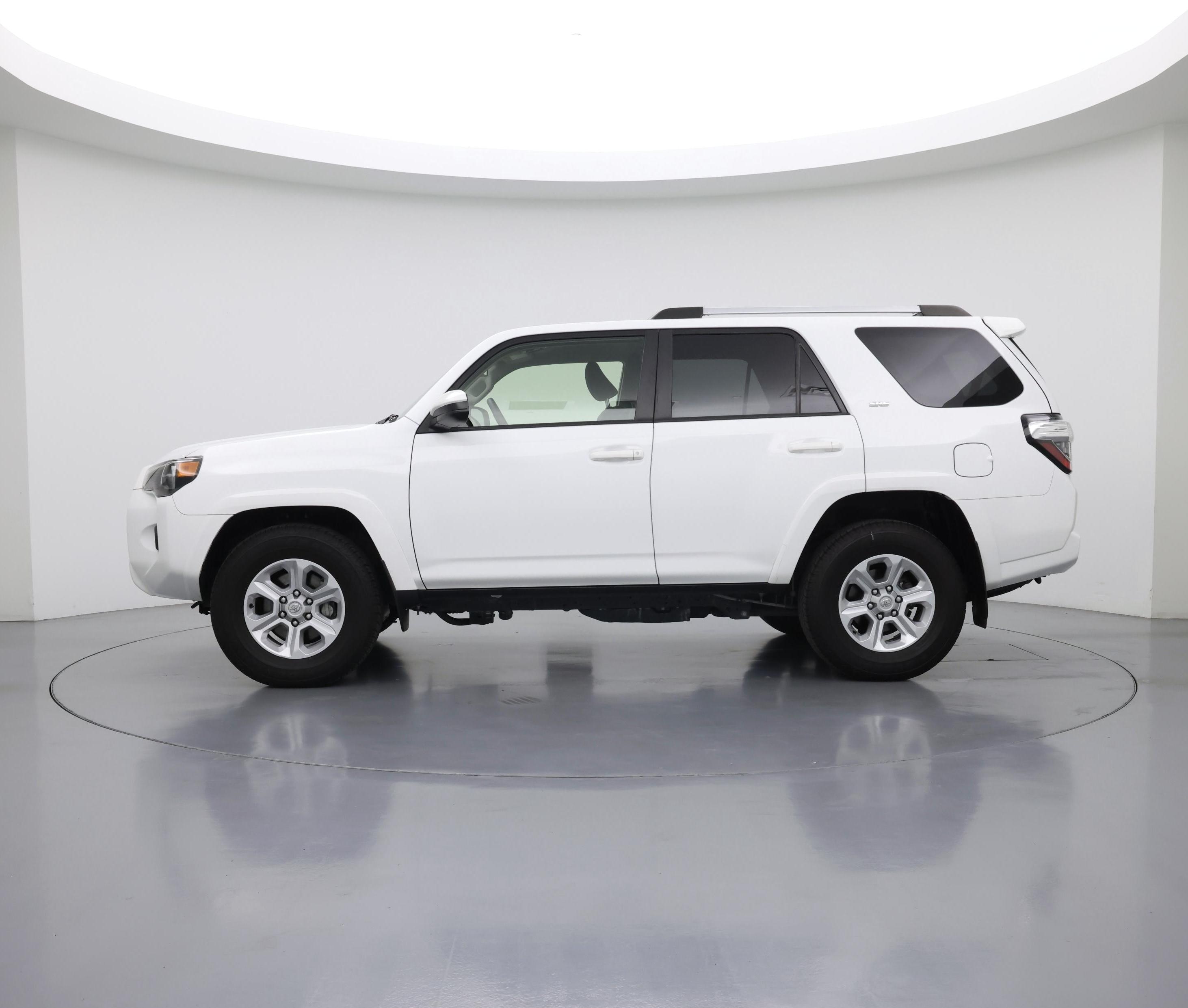 Thumbnail: 2024 Toyota 4Runner - 3