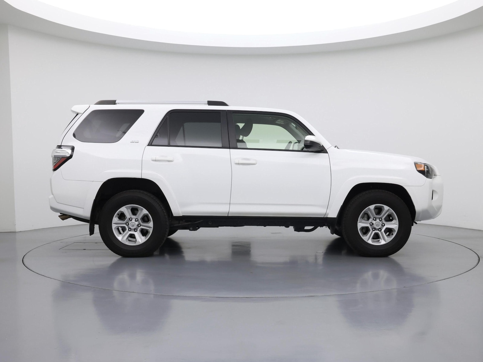 2024 Toyota 4Runner SR5 - Photo 8