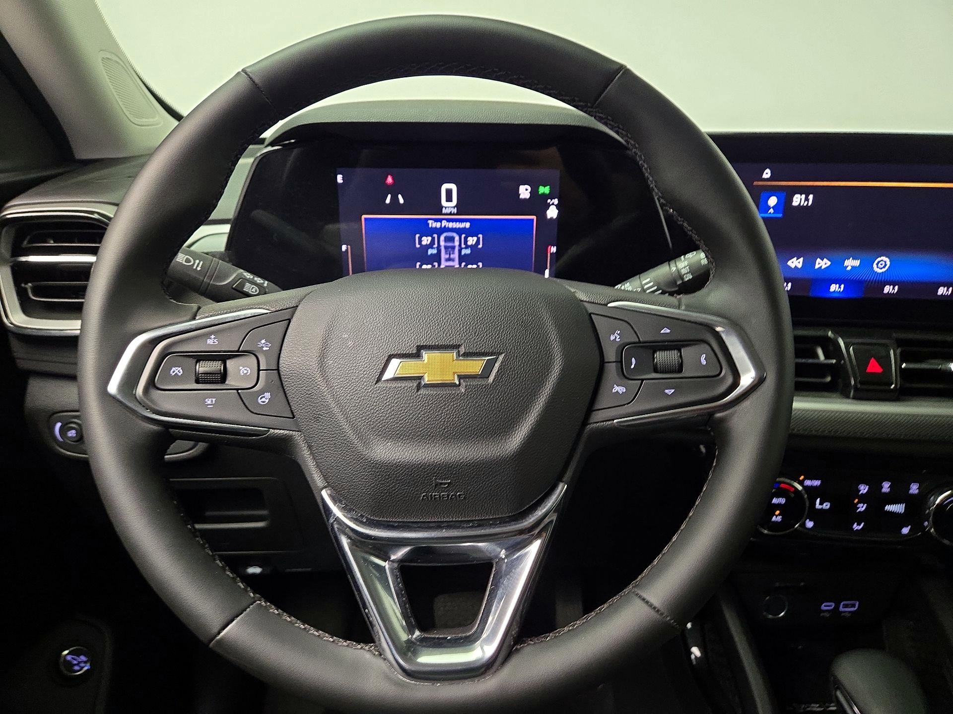 Thumbnail: 2026 Chevrolet TrailBlazer - 10