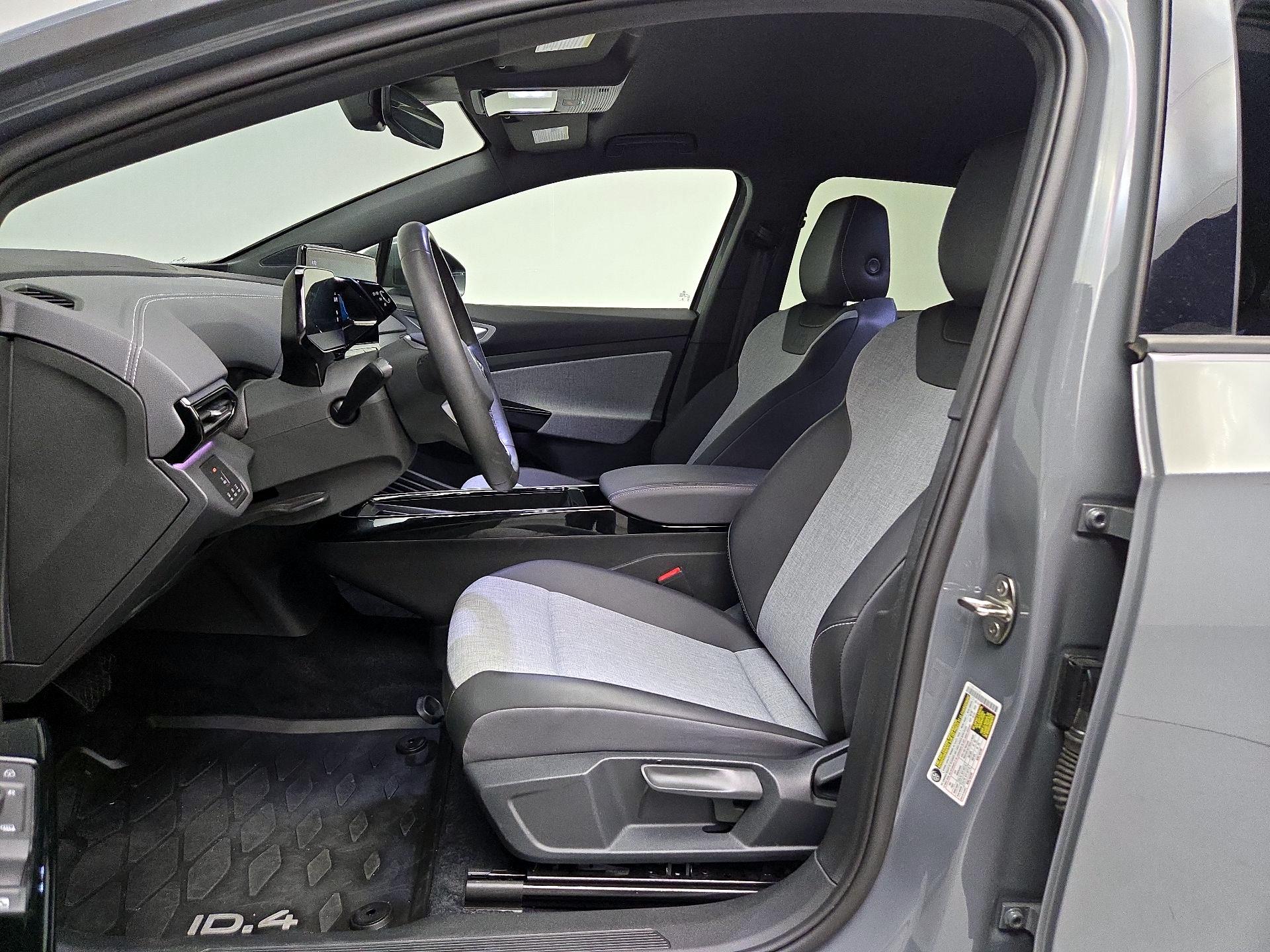 Thumbnail: 2023 Volkswagen ID.4 - 11