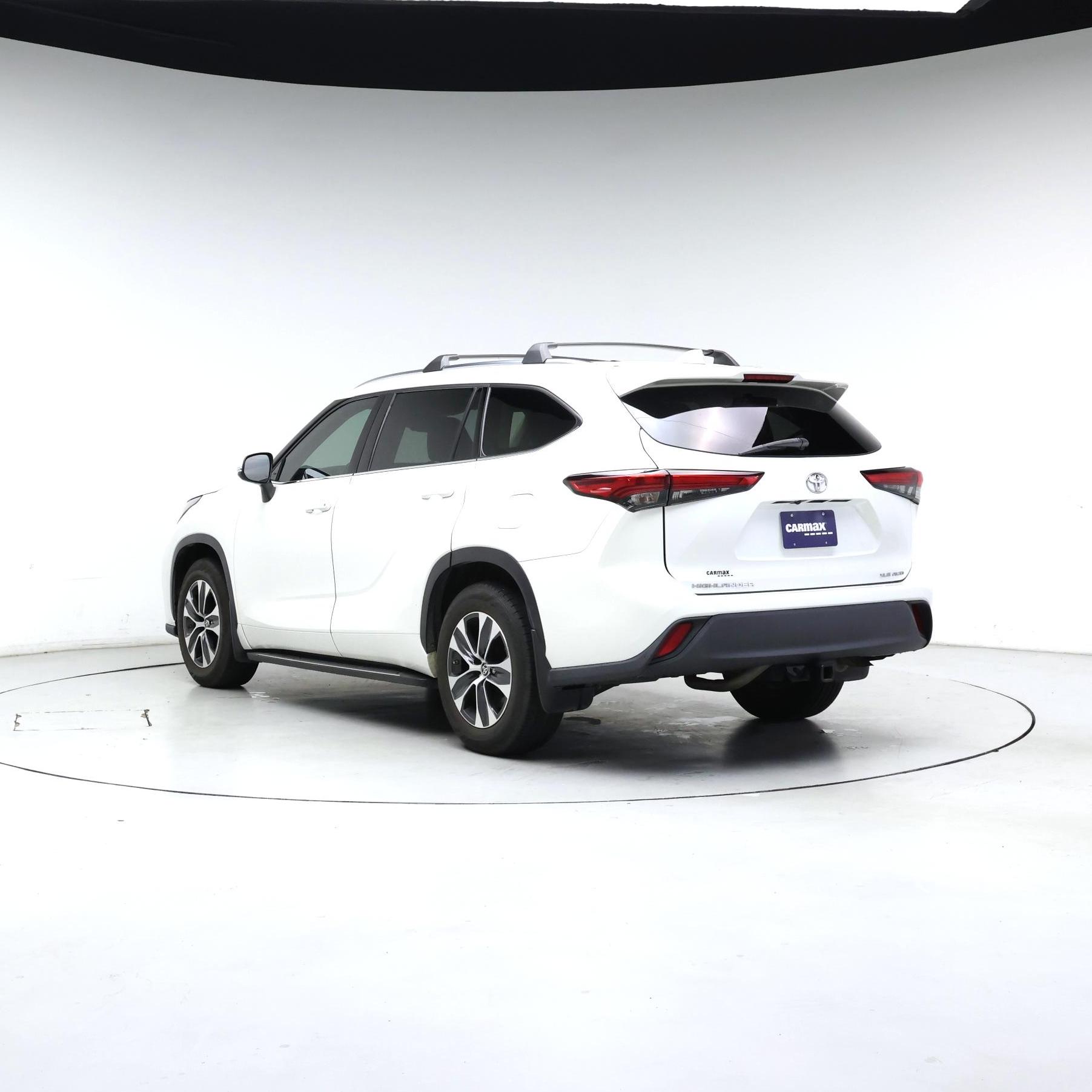 Thumbnail: 2020 Toyota Highlander - 2