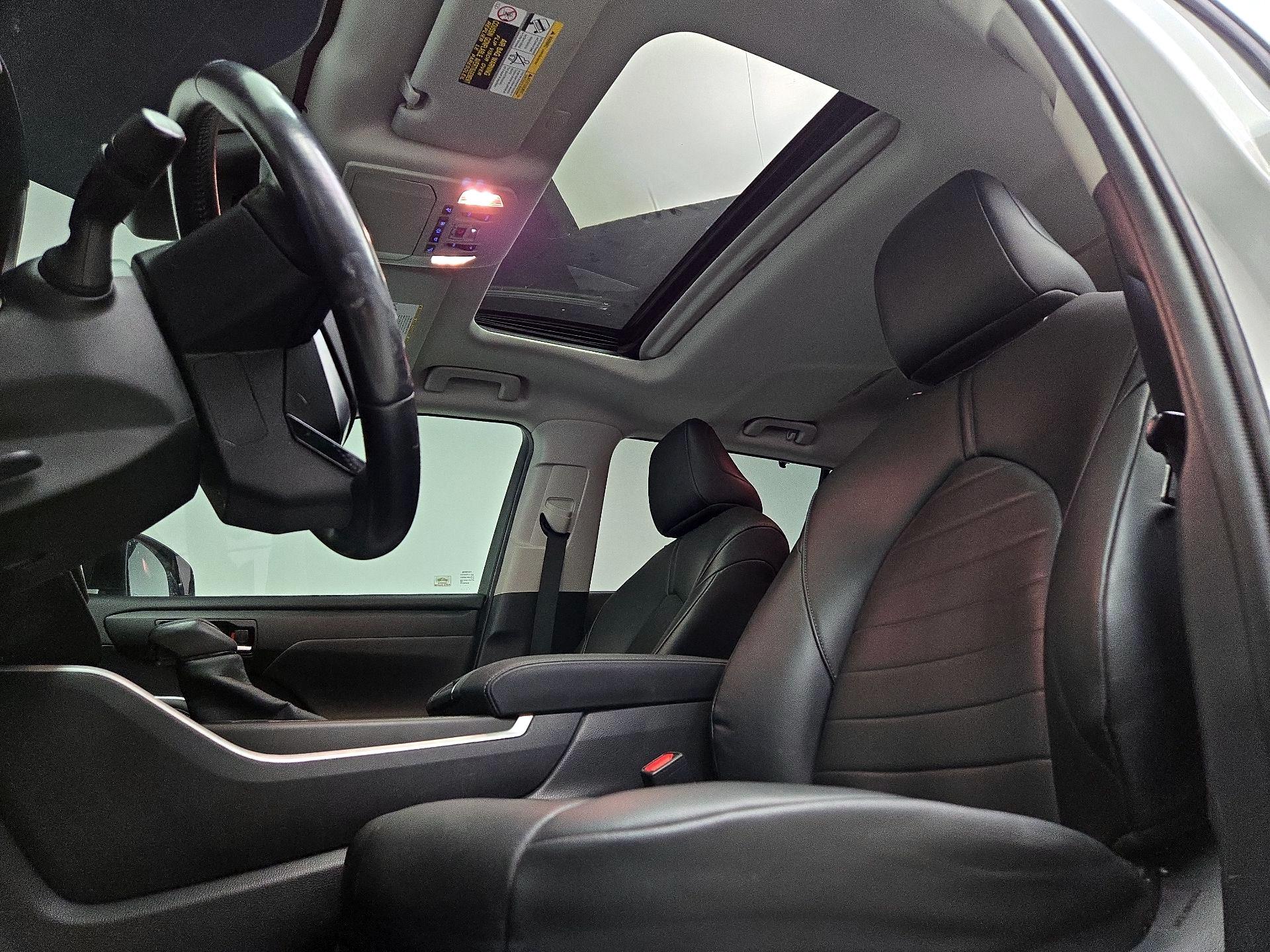 Thumbnail: 2020 Toyota Highlander - 19