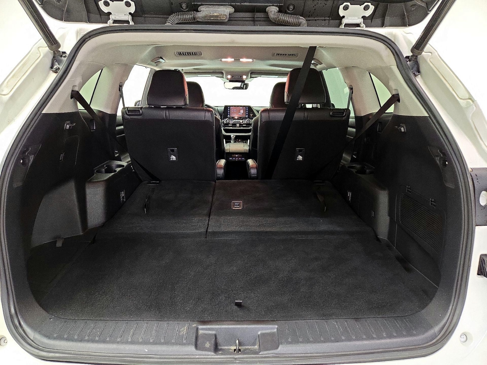 2020 Toyota Highlander XLE - Photo 24