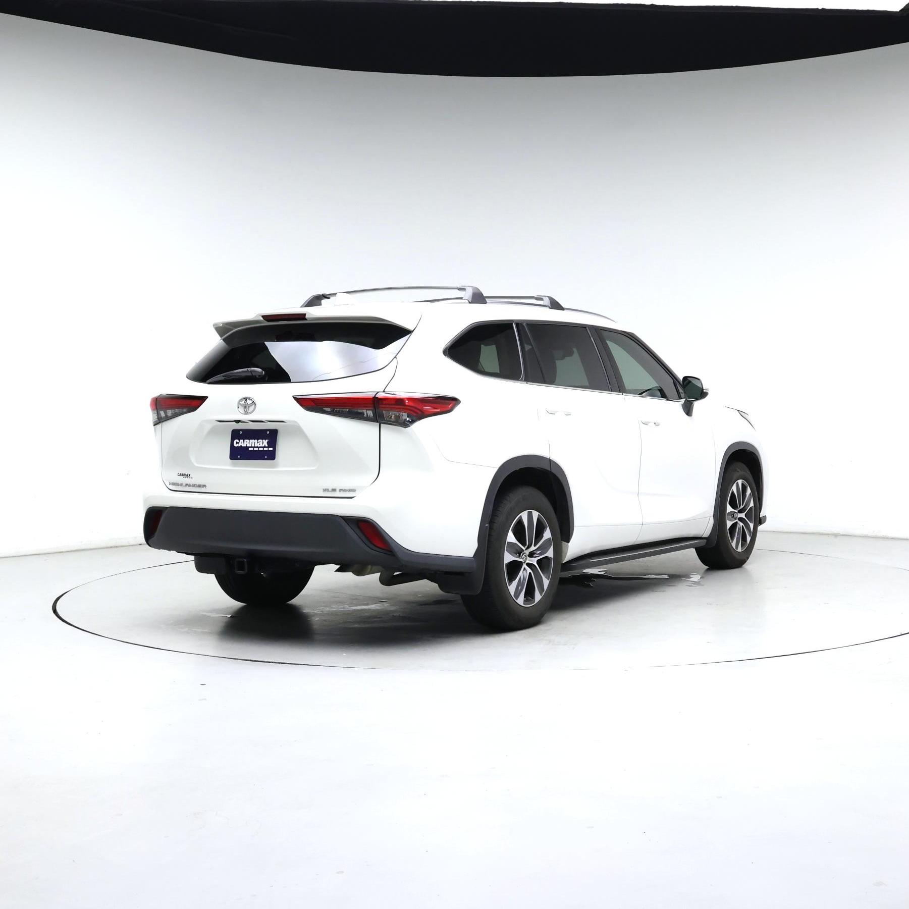 Thumbnail: 2020 Toyota Highlander - 8