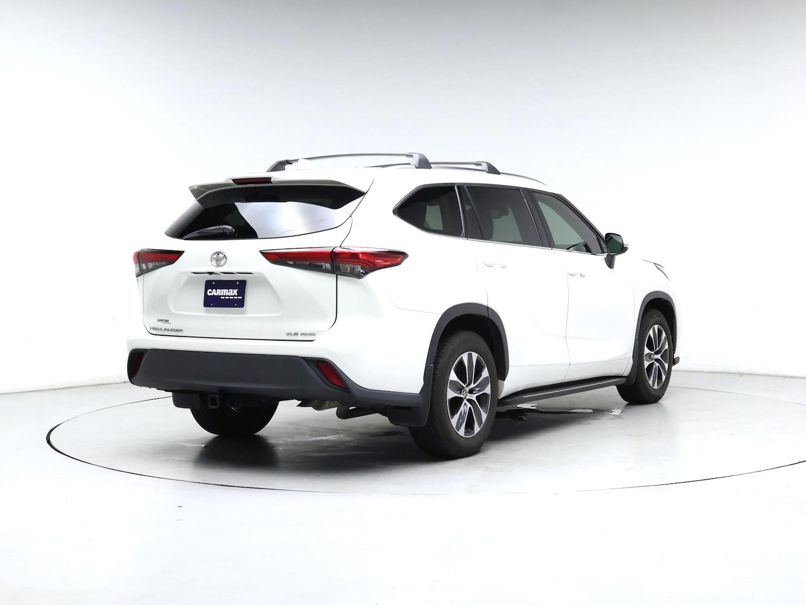 2020 Toyota Highlander XLE - Photo 9