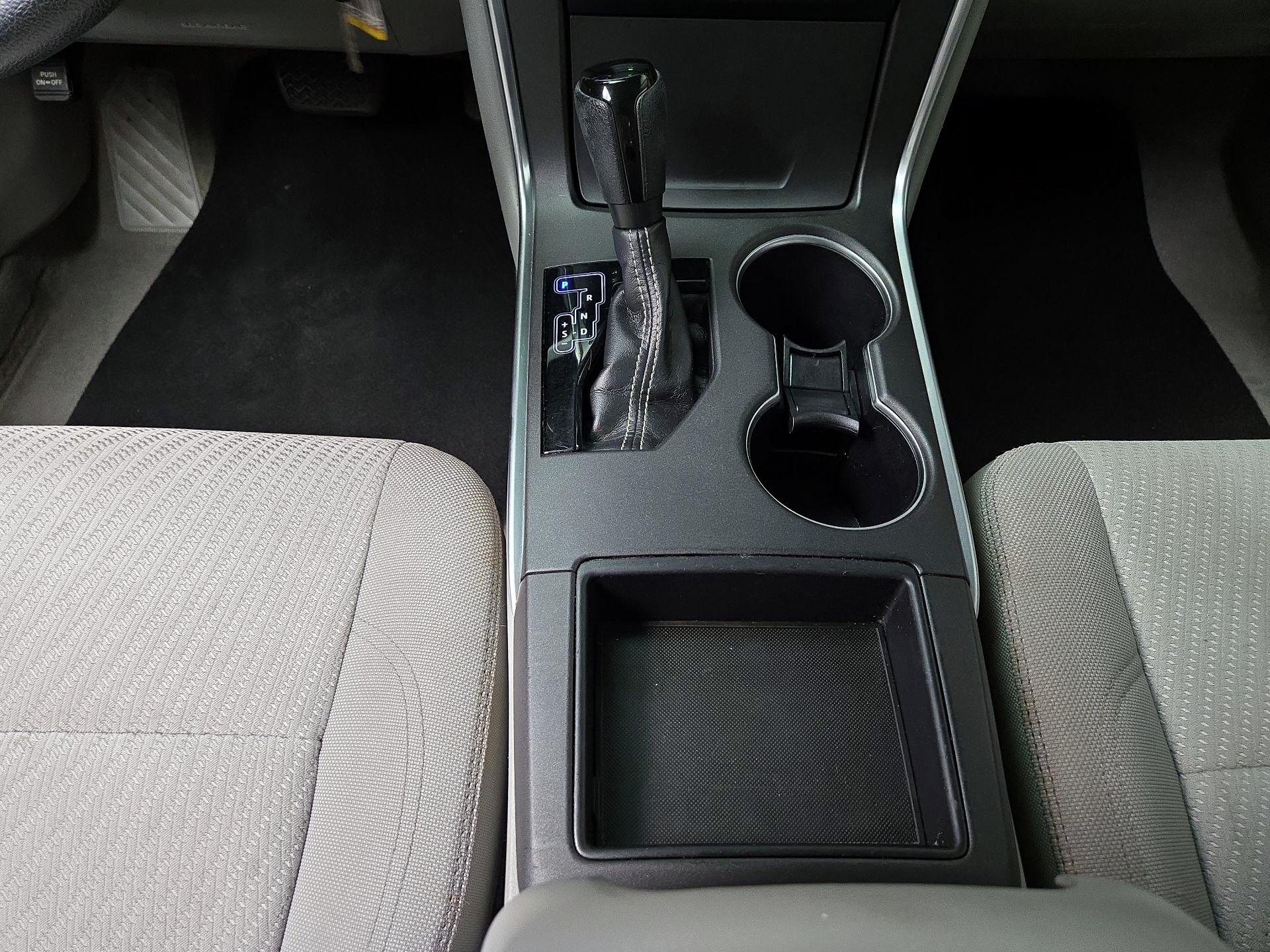 Thumbnail: 2017 Toyota Camry - 17