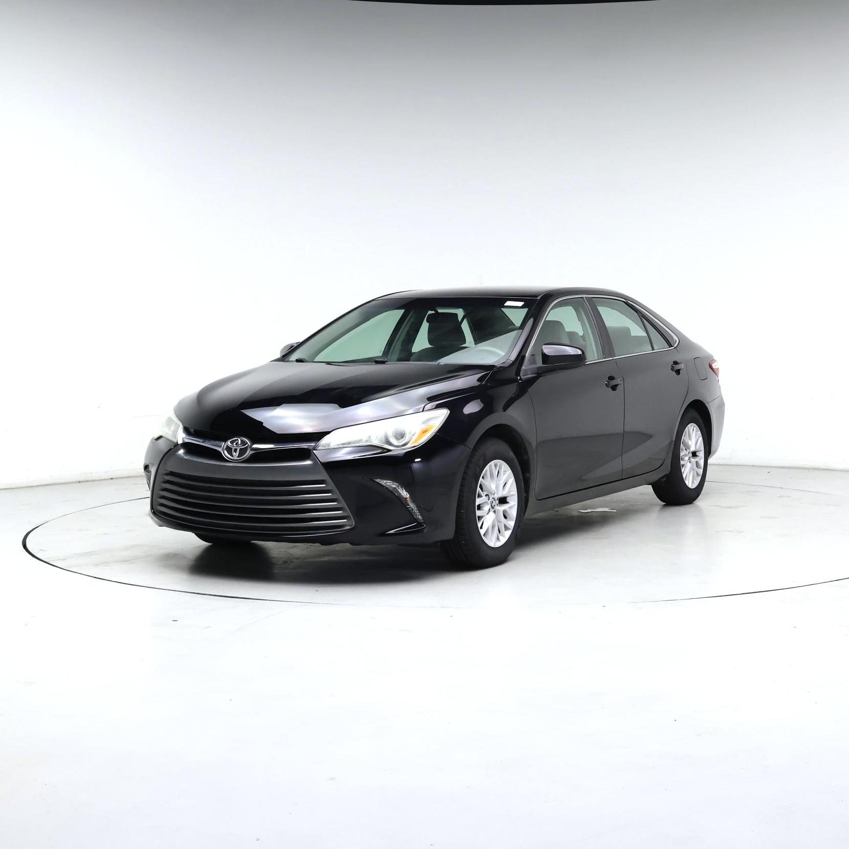 Thumbnail: 2017 Toyota Camry - 4