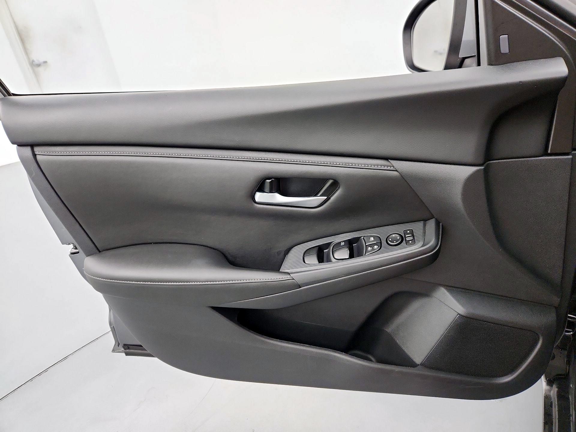 Thumbnail: 2025 Nissan Sentra - 12