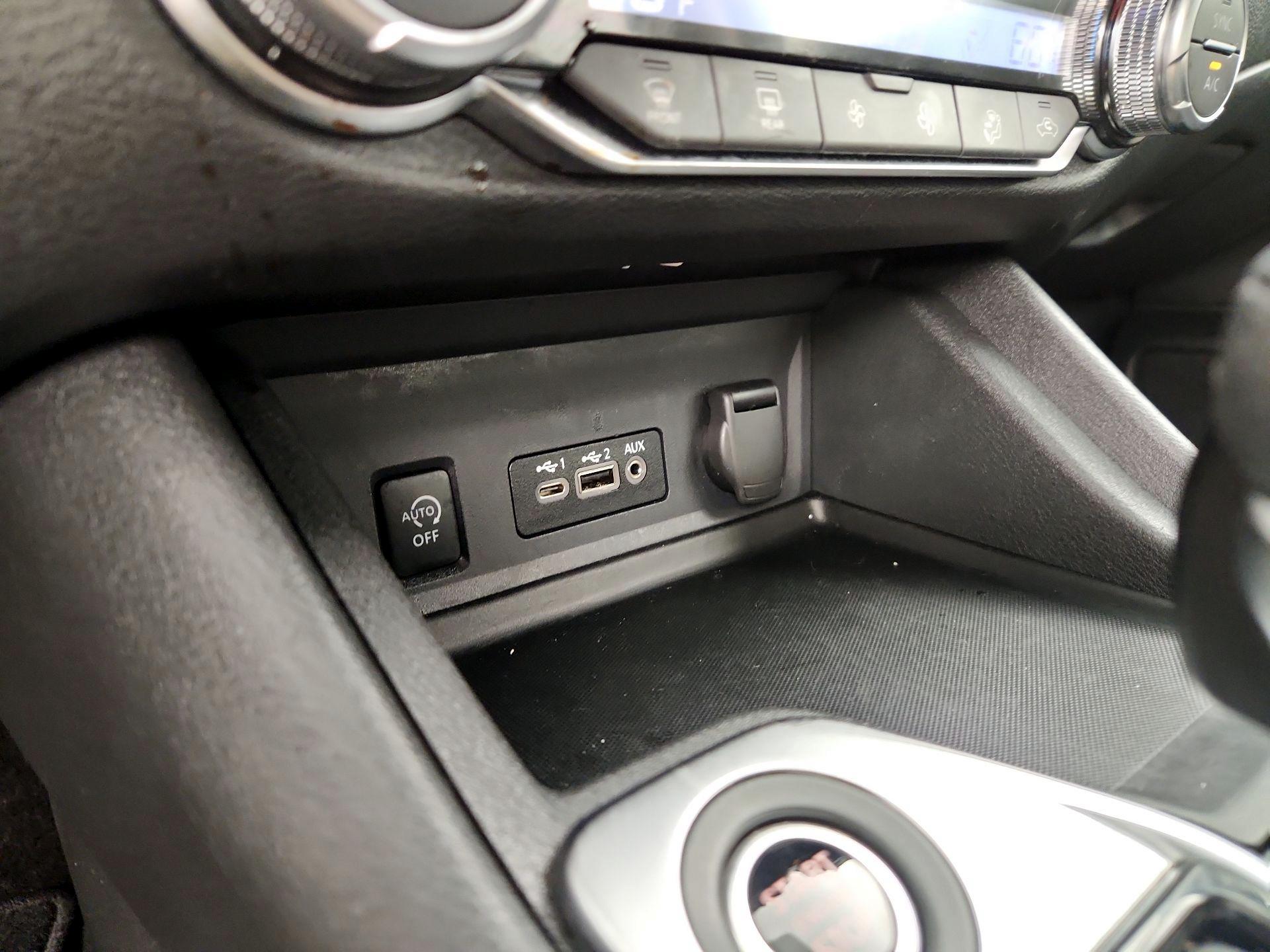 Thumbnail: 2025 Nissan Sentra - 18