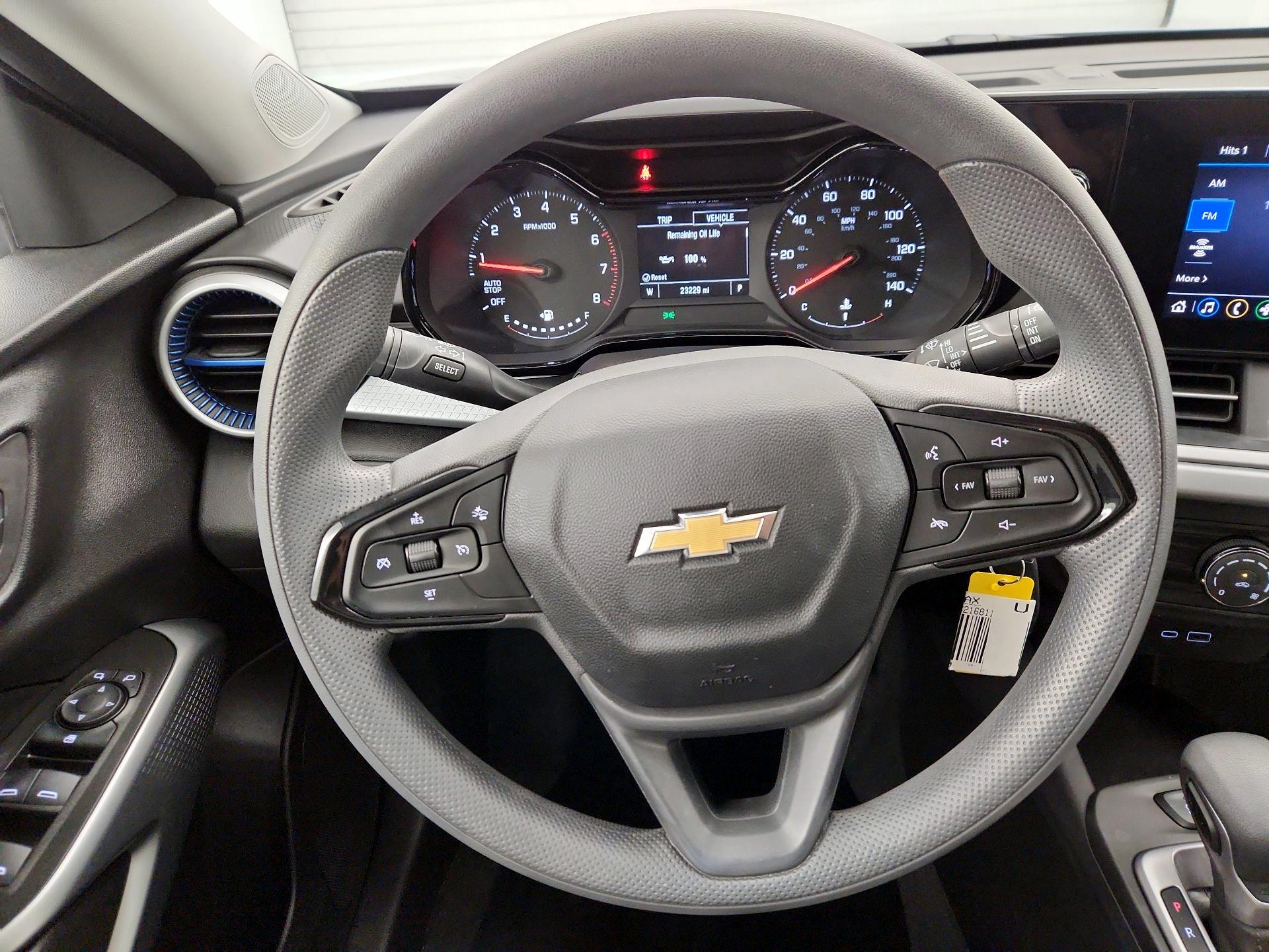 Thumbnail: 2024 Chevrolet Trax - 10