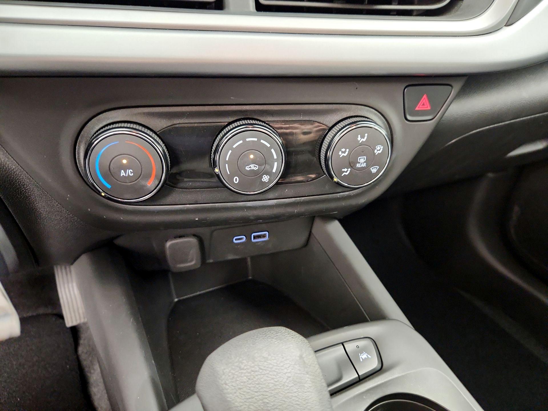 Thumbnail: 2024 Chevrolet Trax - 16
