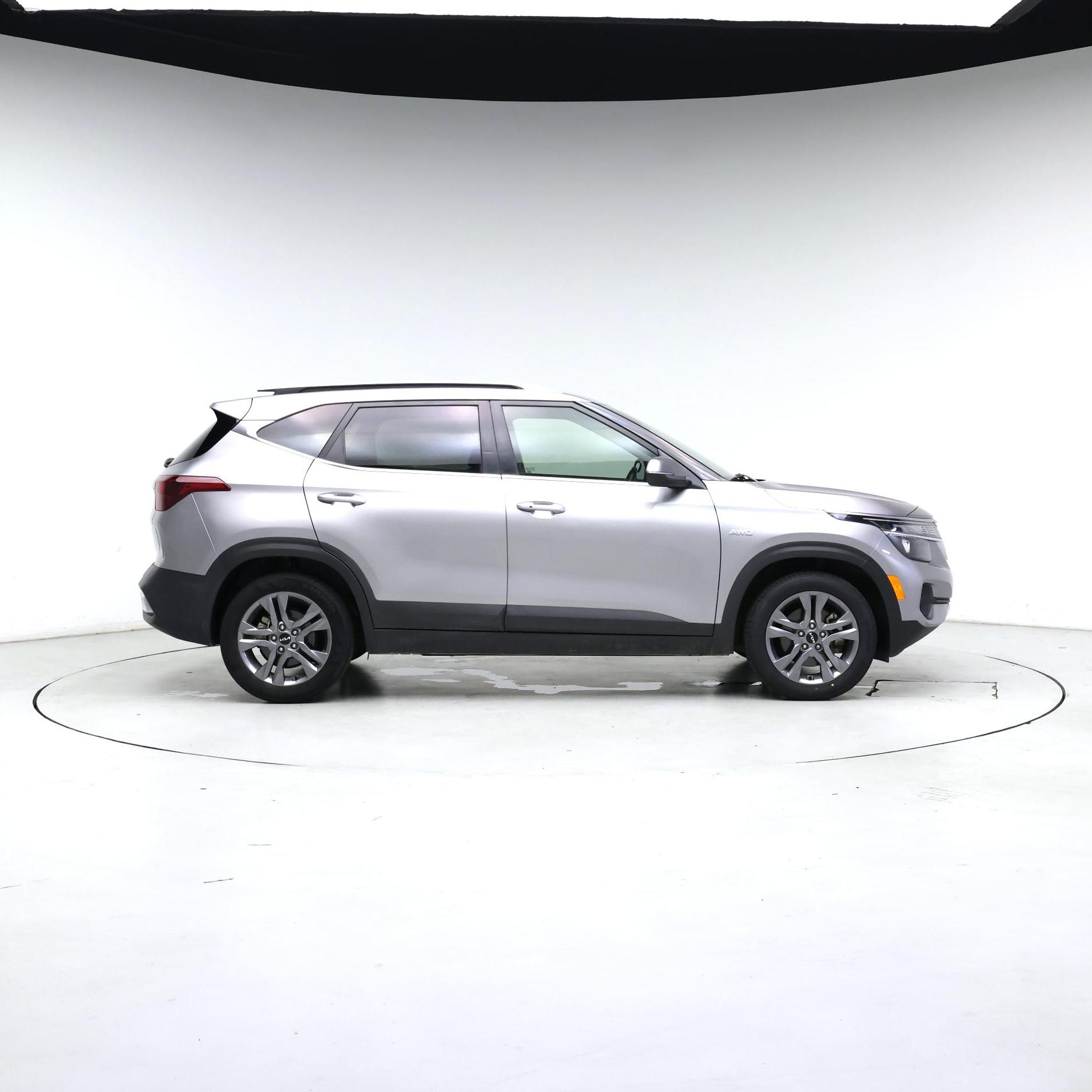 Thumbnail: 2022 Kia Seltos - 7