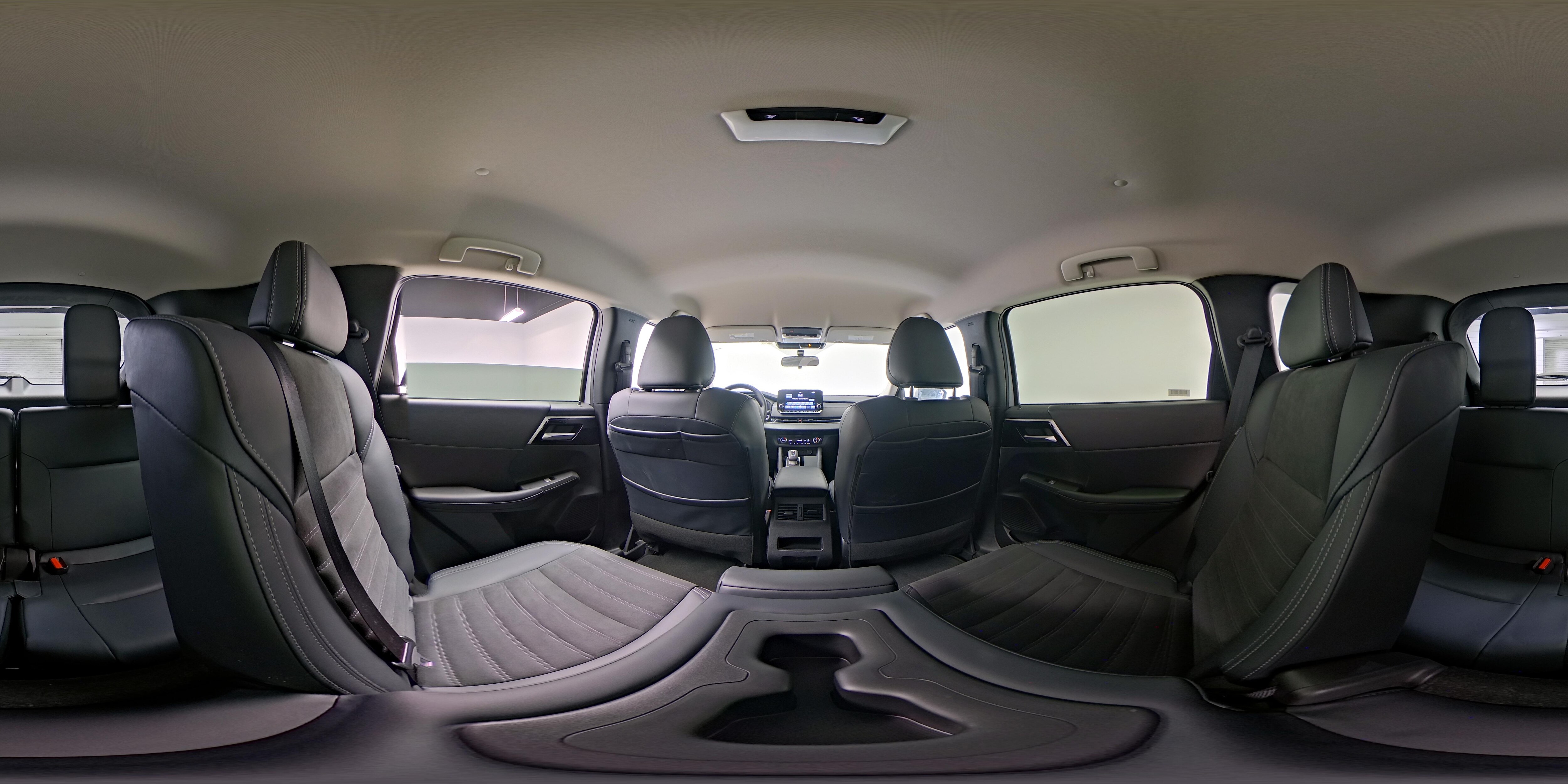 2024 Mitsubishi Outlander SE - Photo 28