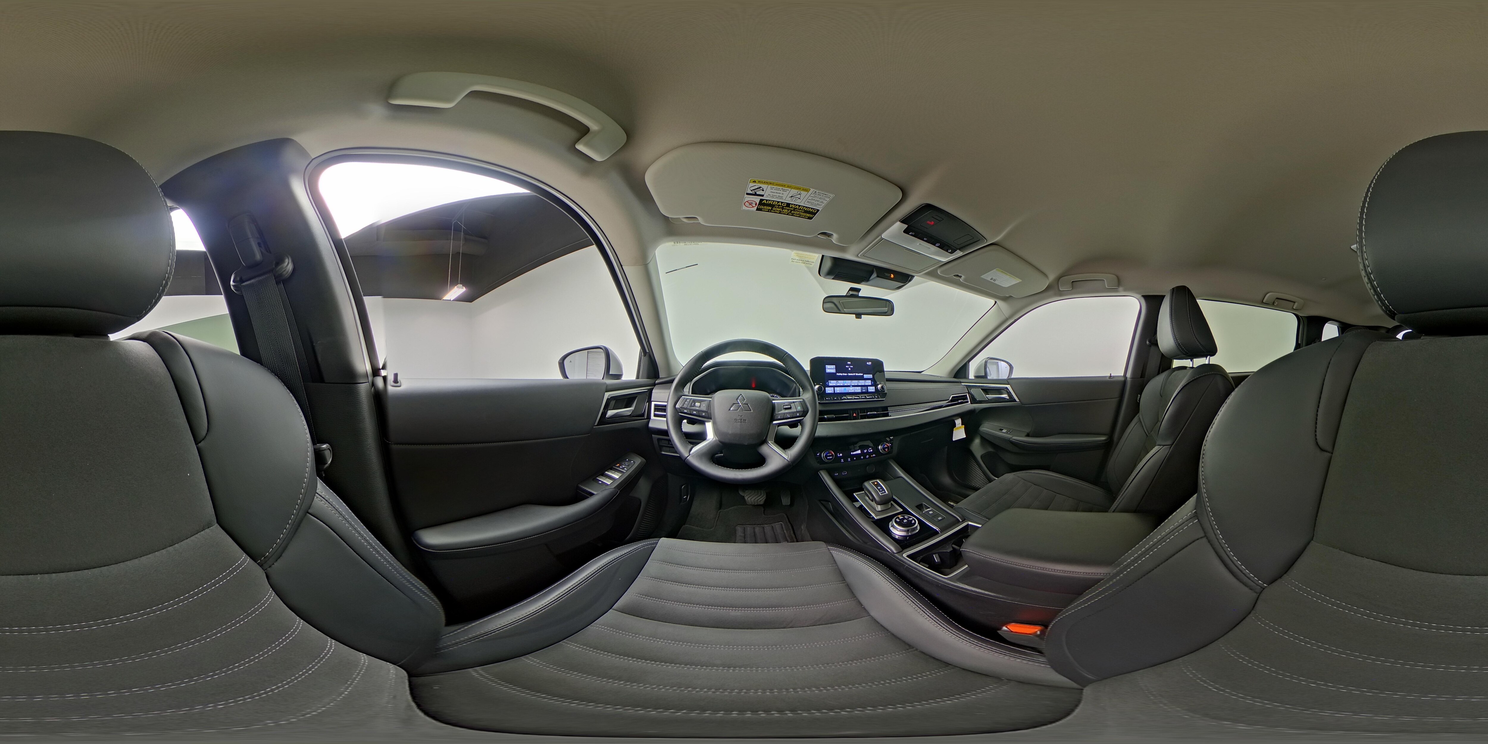 2024 Mitsubishi Outlander SE - Photo 29