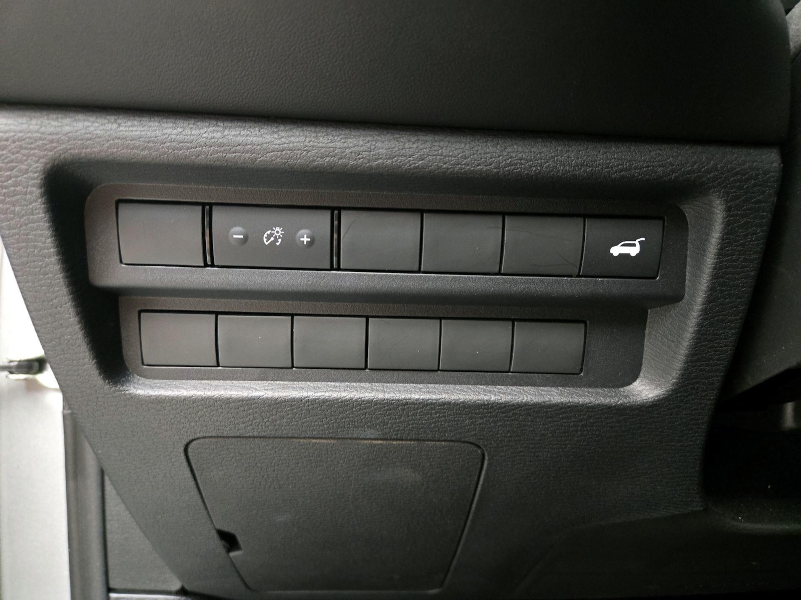 2024 Mitsubishi Outlander SE - Photo 14