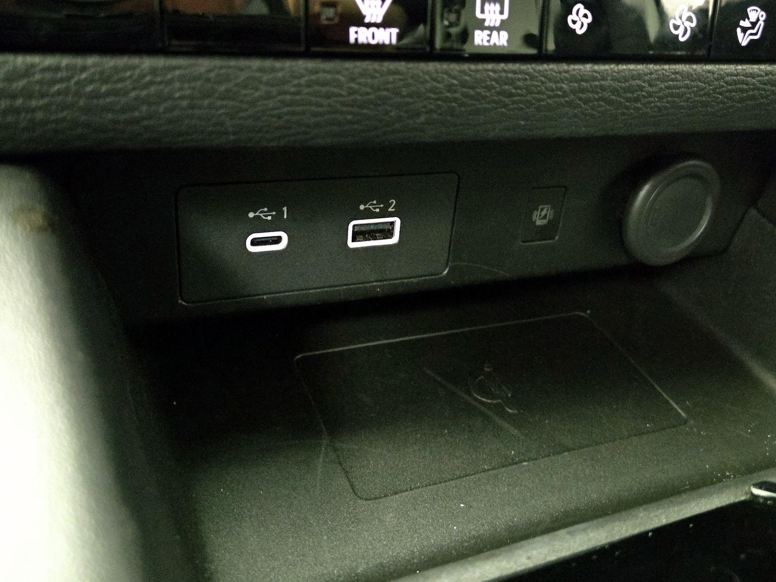 2024 Mitsubishi Outlander SE - Photo 20