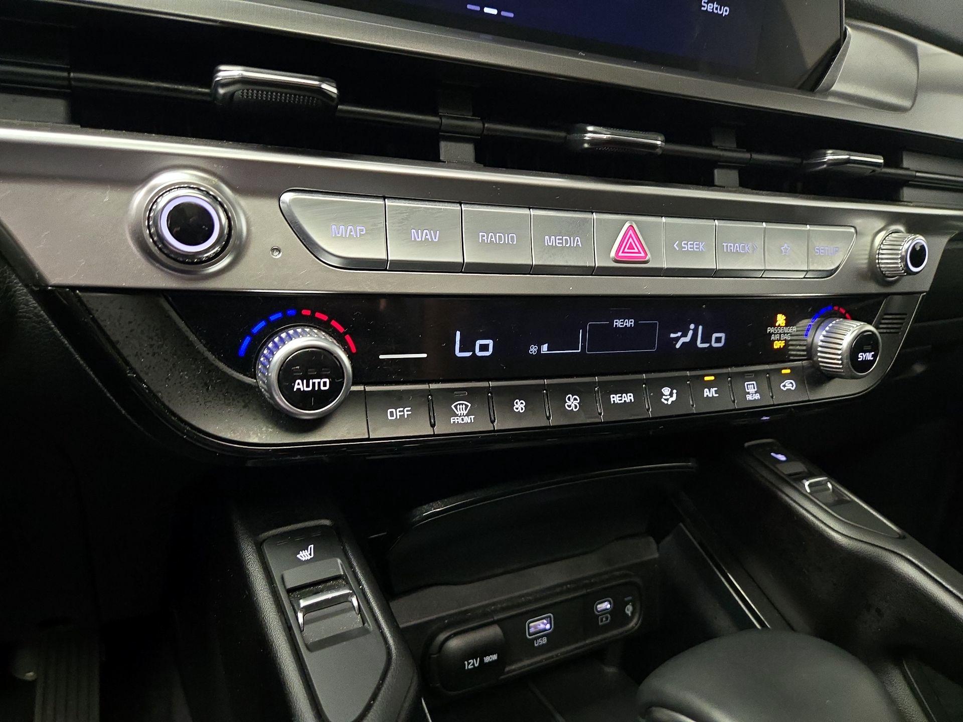 Thumbnail: 2025 Kia Telluride - 17