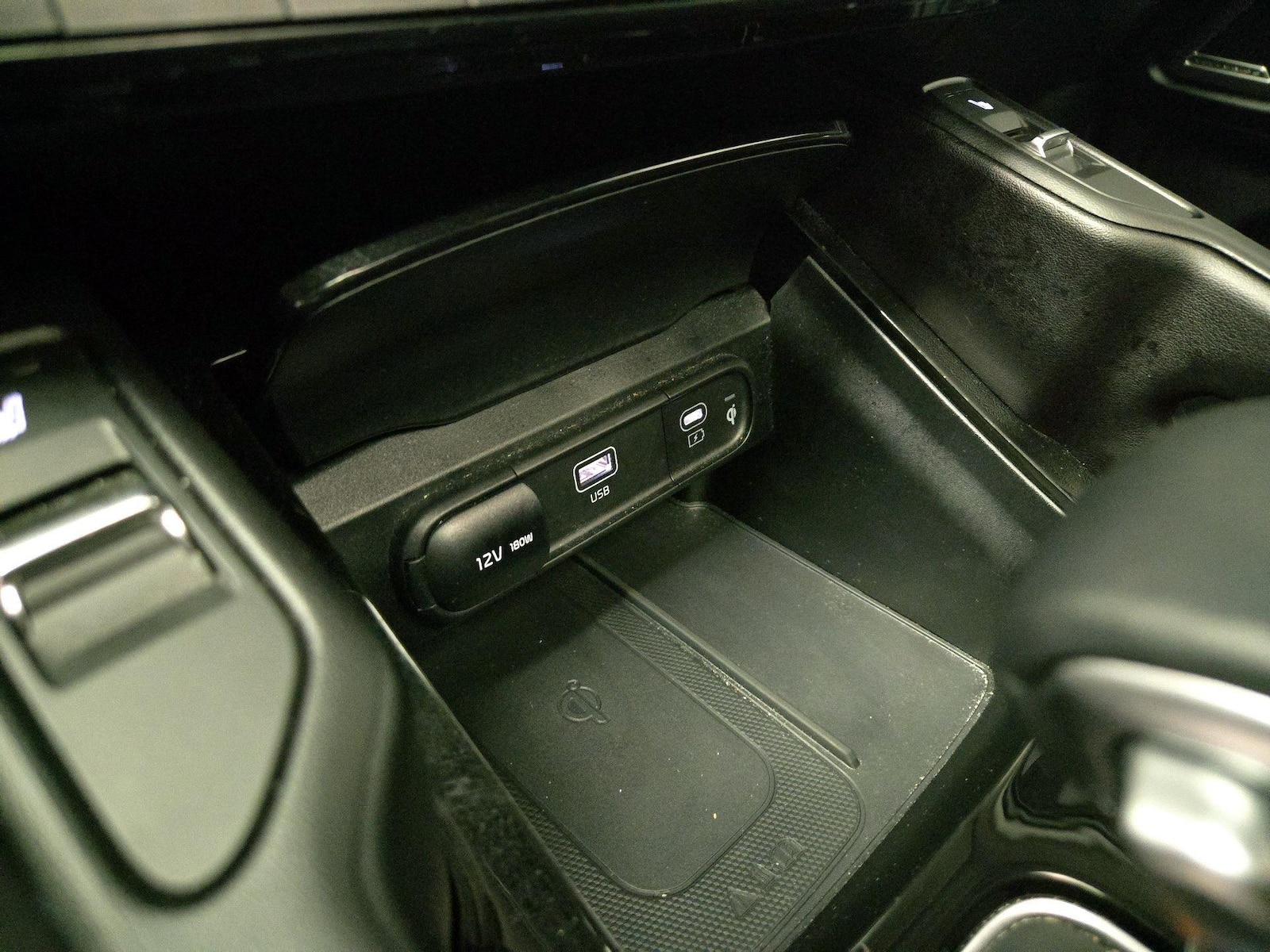 2025 Kia Telluride S - Photo 20
