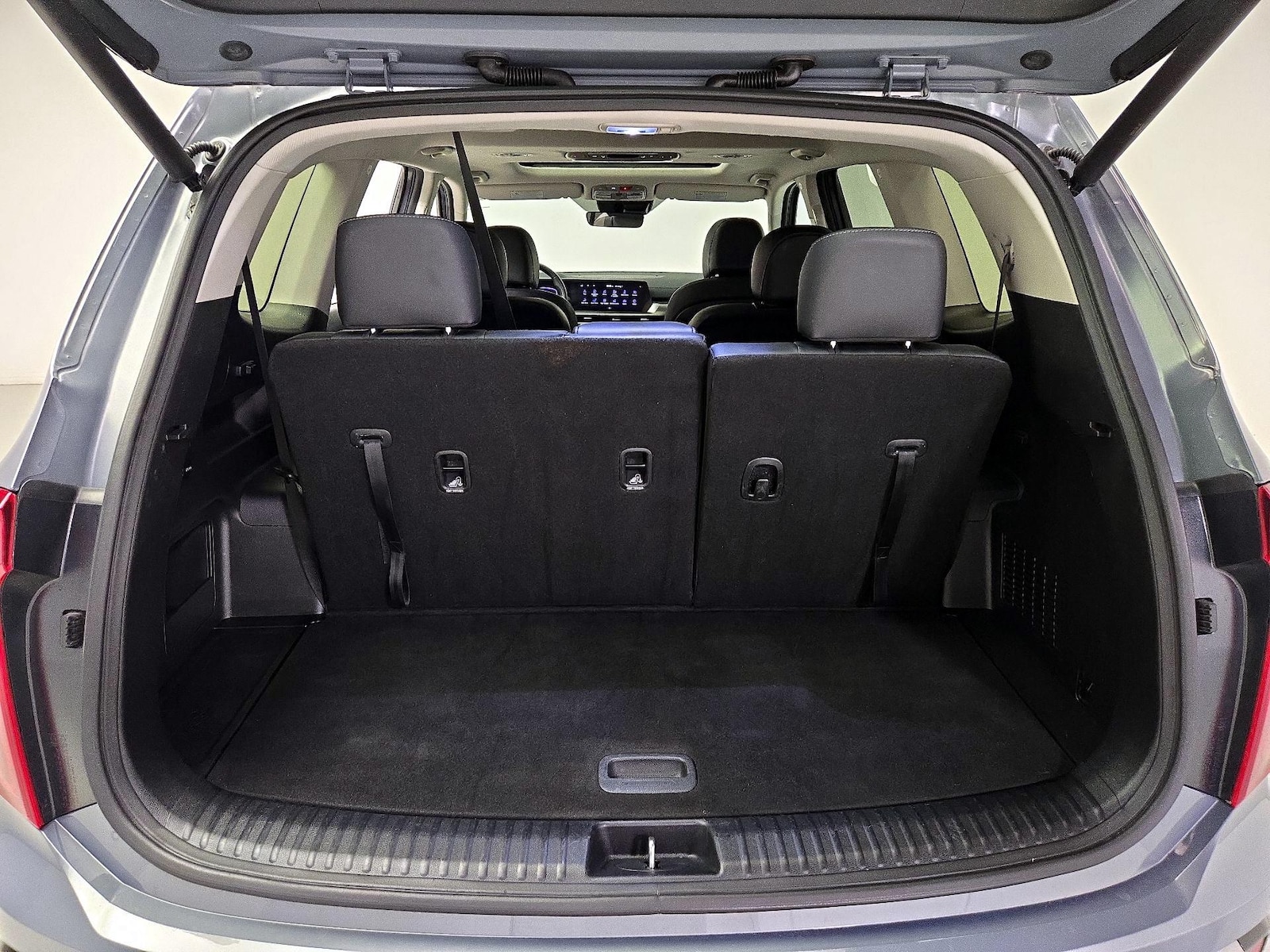 2025 Kia Telluride S - Photo 24