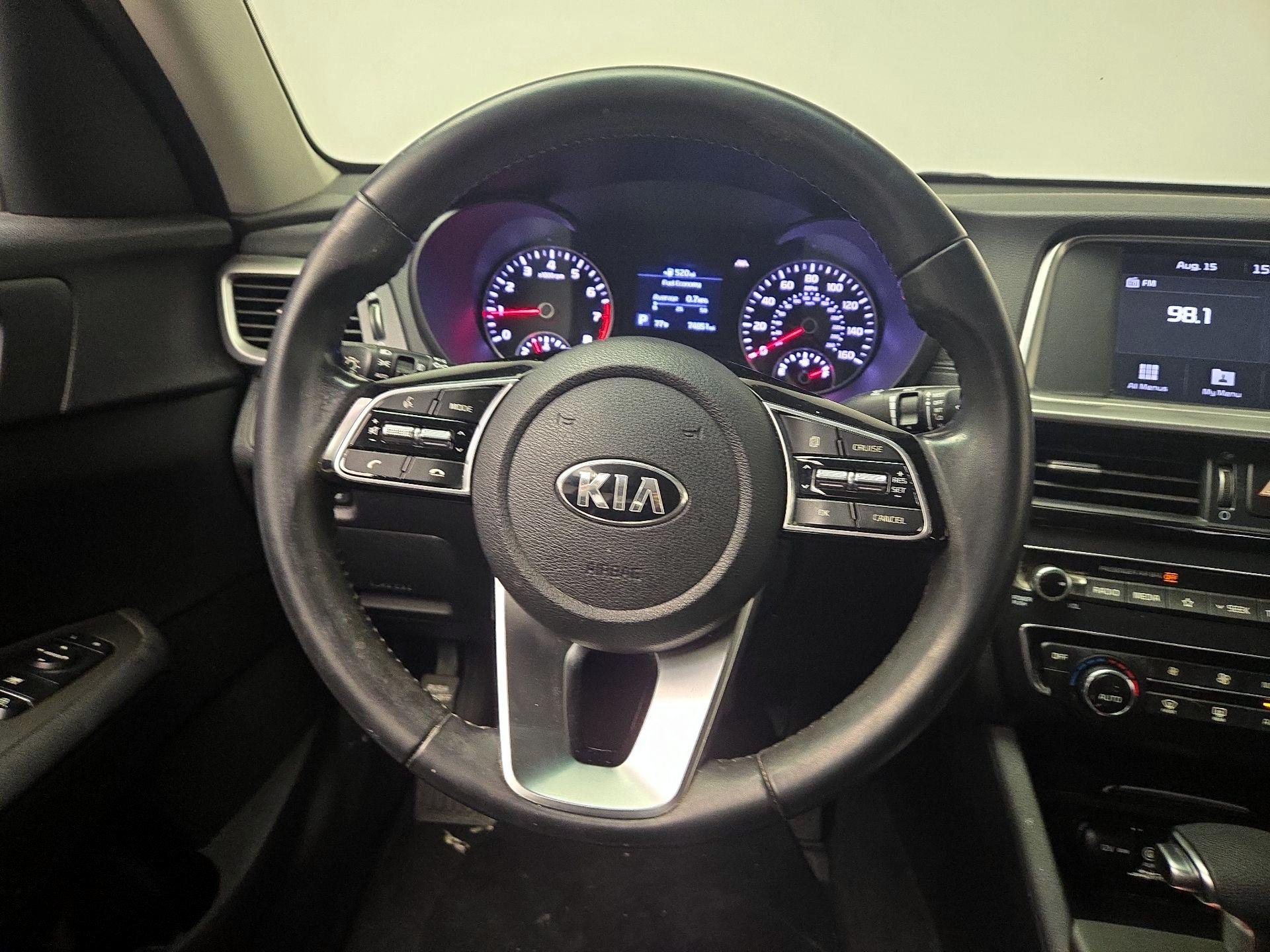 Thumbnail: 2019 Kia Optima - 10