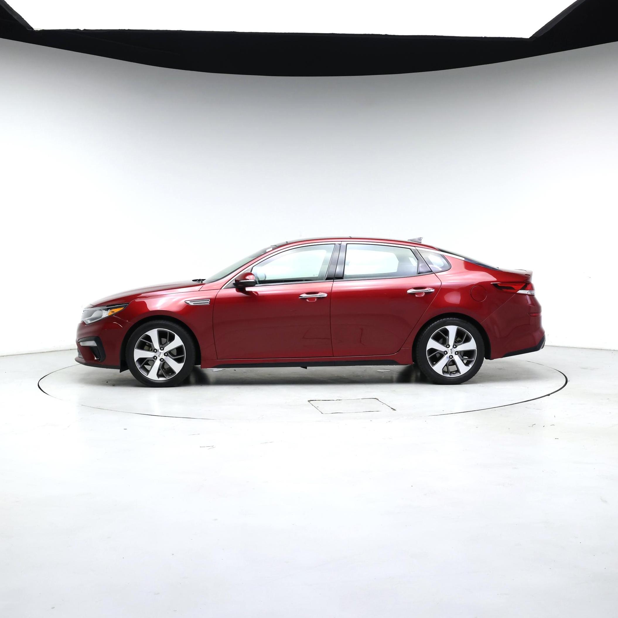 Thumbnail: 2019 Kia Optima - 3
