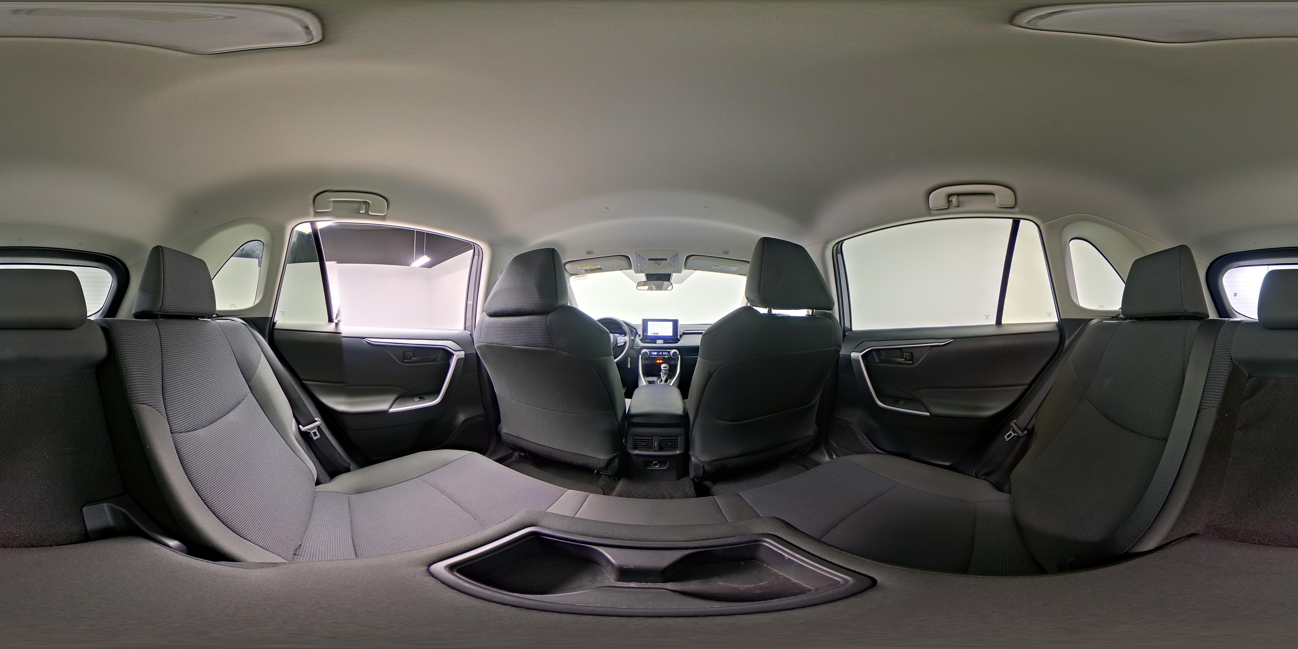 2025 Toyota RAV4 LE - Photo 25