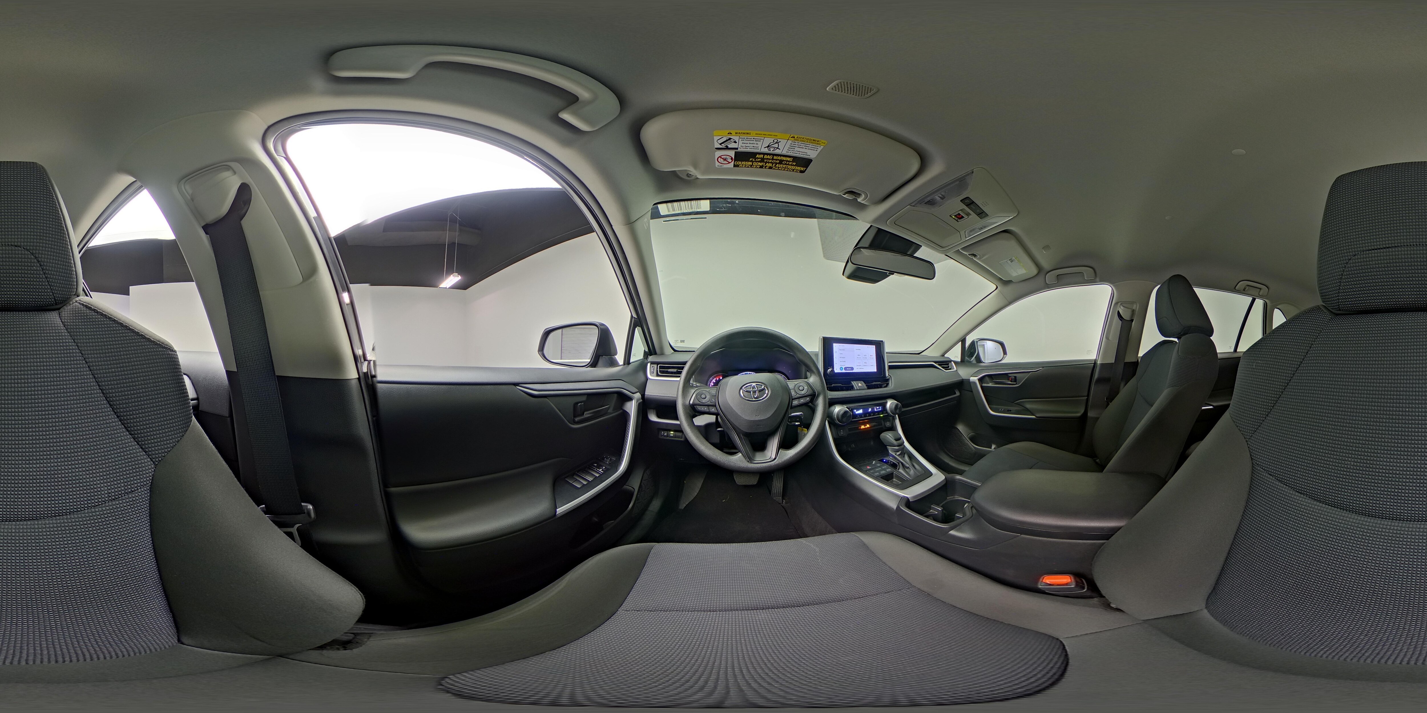 2025 Toyota RAV4 LE - Photo 26