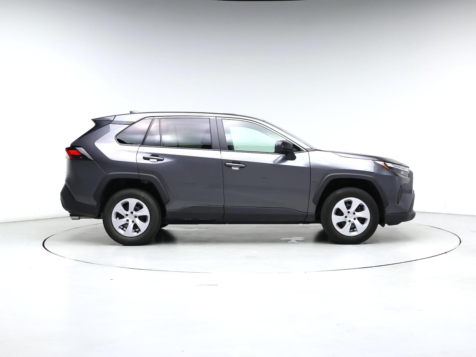 2025 Toyota RAV4 LE - Photo 8