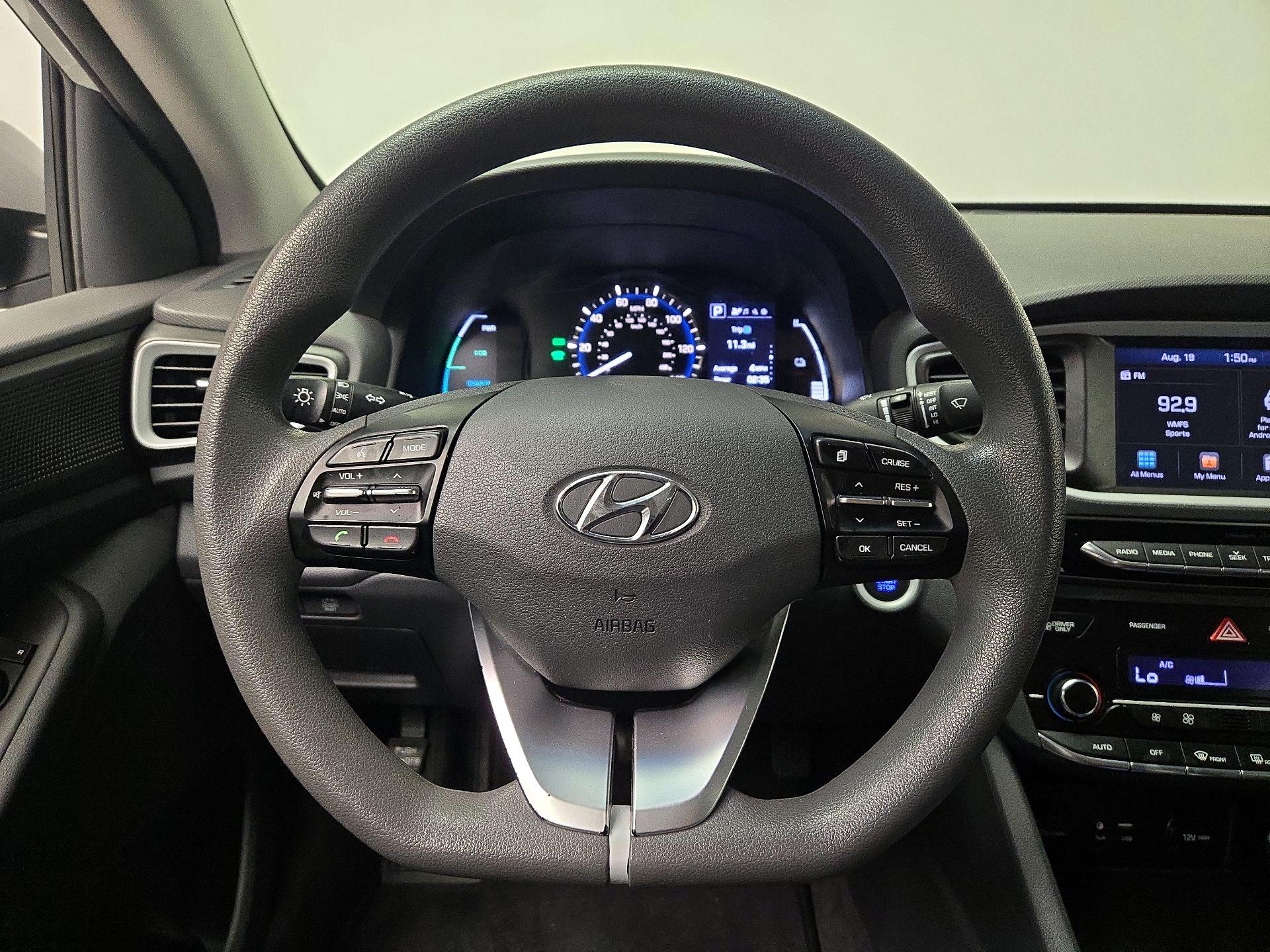 Thumbnail: 2018 Hyundai Ioniq - 10