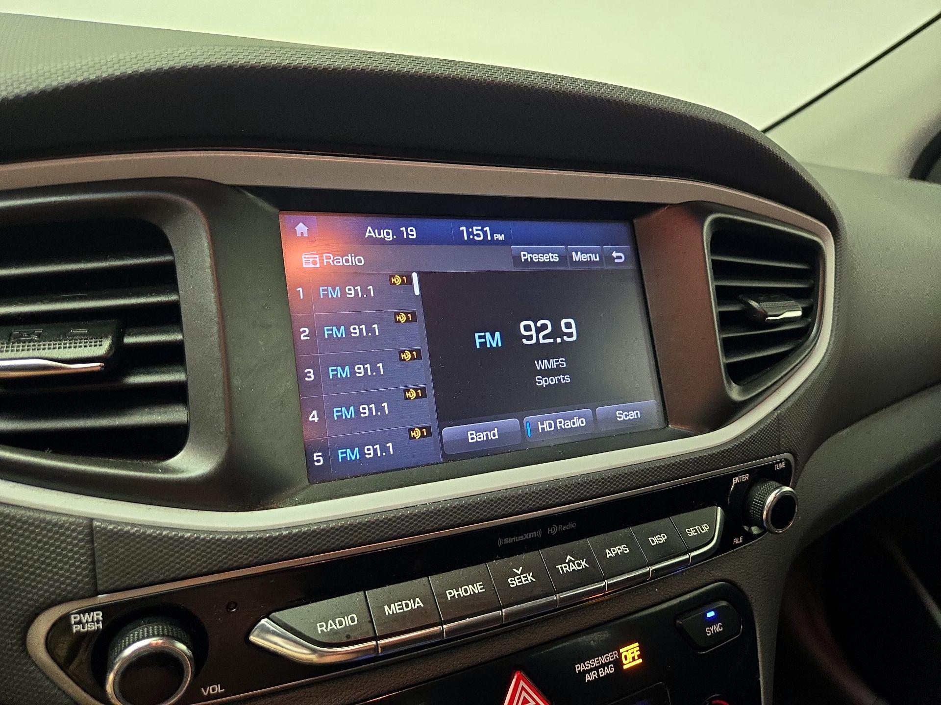 Thumbnail: 2018 Hyundai Ioniq - 15