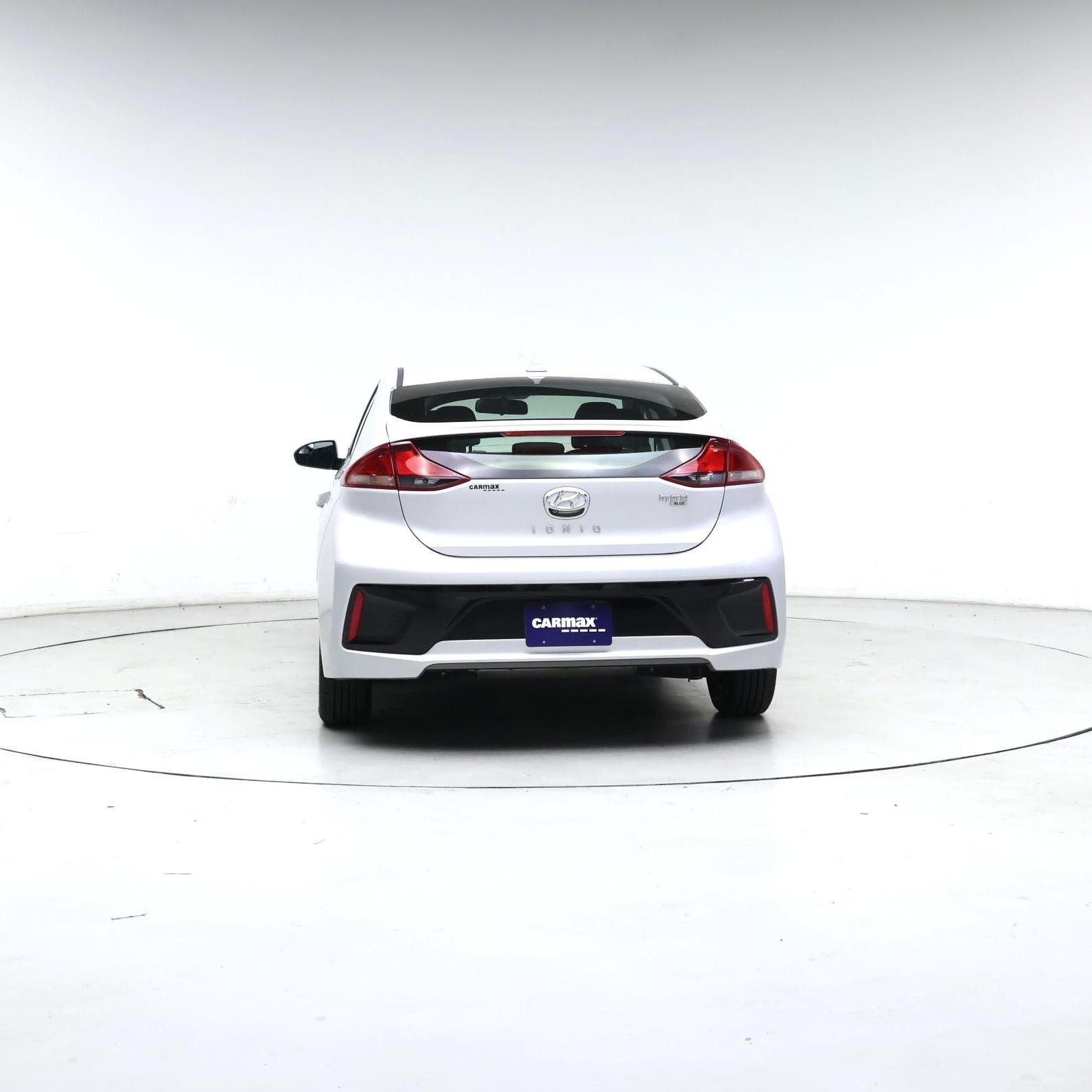 Thumbnail: 2018 Hyundai Ioniq - 3
