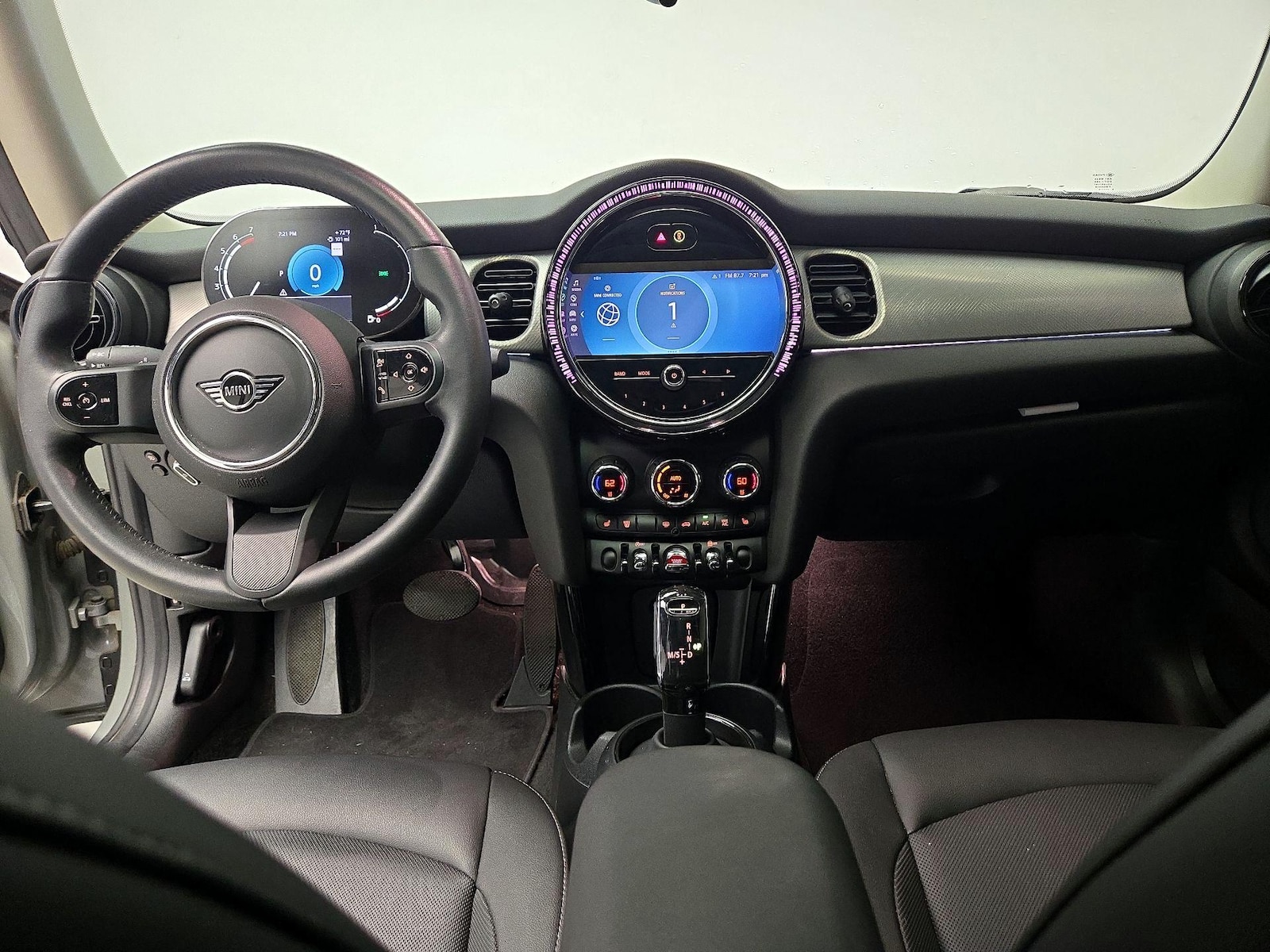 2023 MINI Hardtop 2 Door Base - Photo 10