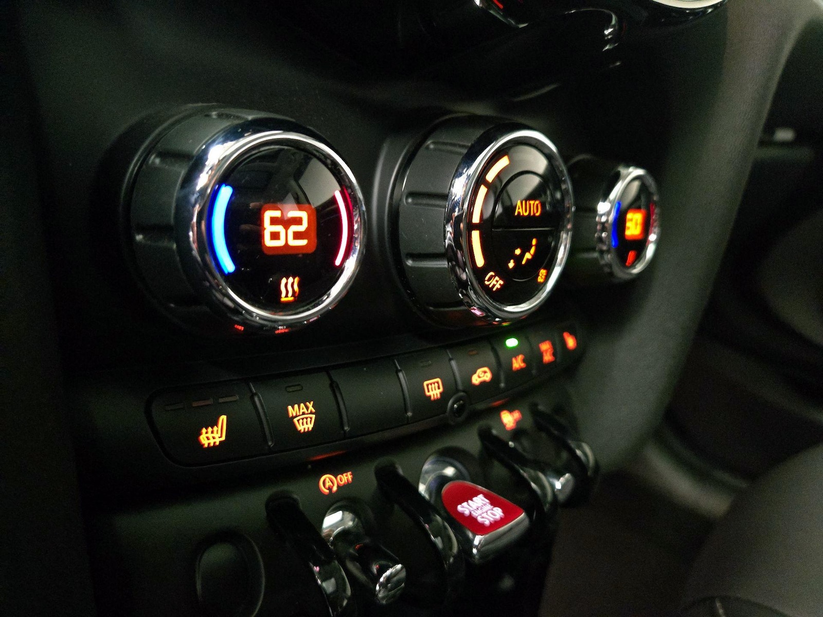 2023 MINI Hardtop 2 Door Base - Photo 17