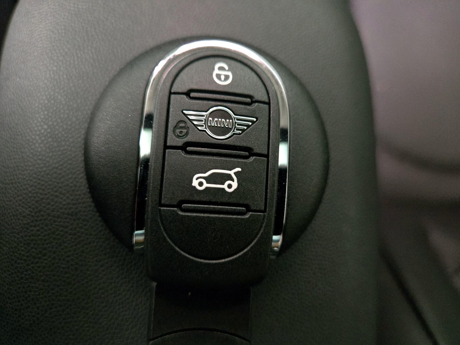 2023 MINI Hardtop 2 Door Base - Photo 24