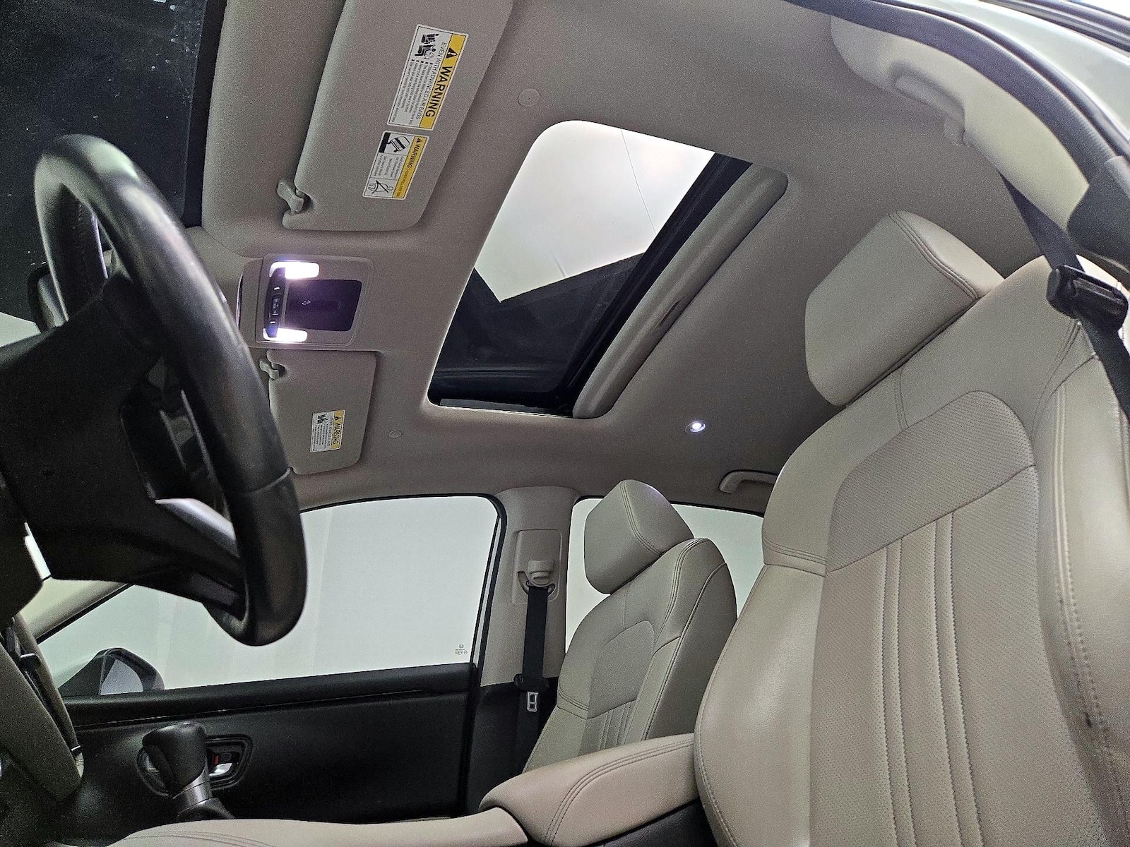 Sunroof(s) & Overhead Airbags