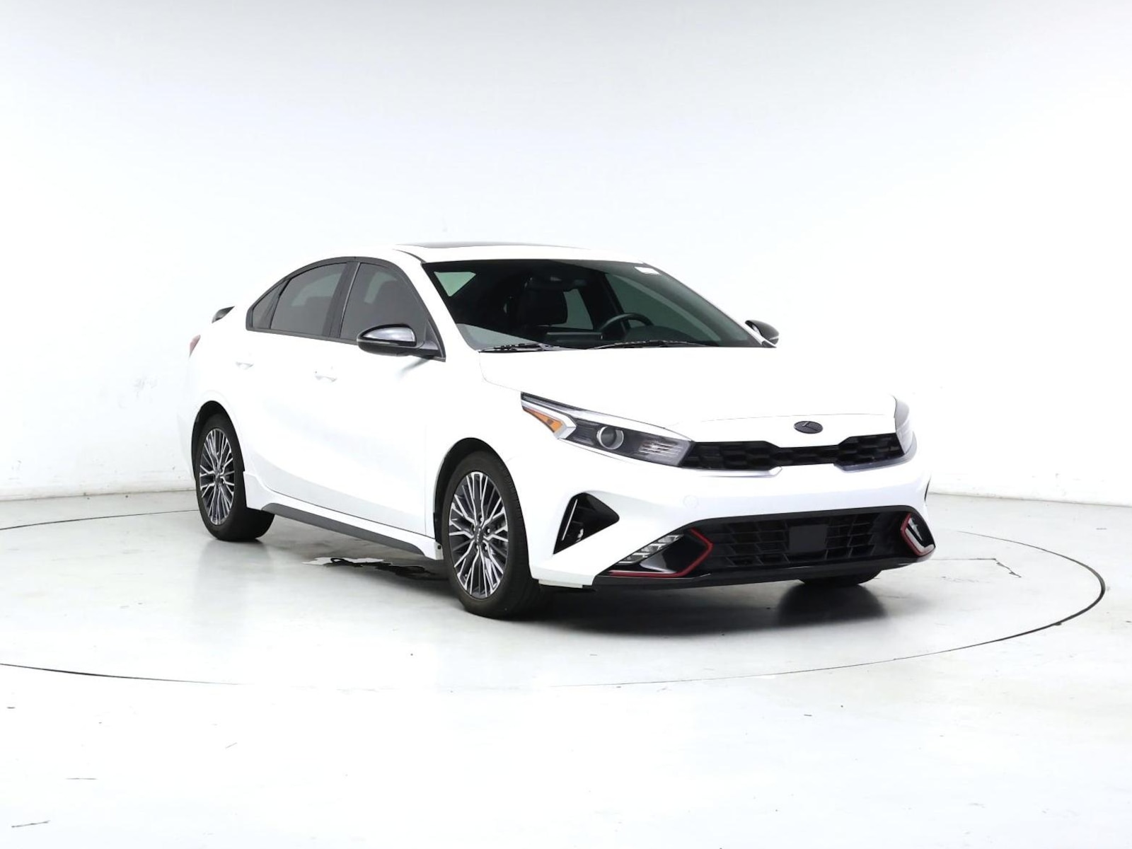 2024 Kia Forte GT-Line - Photo 2