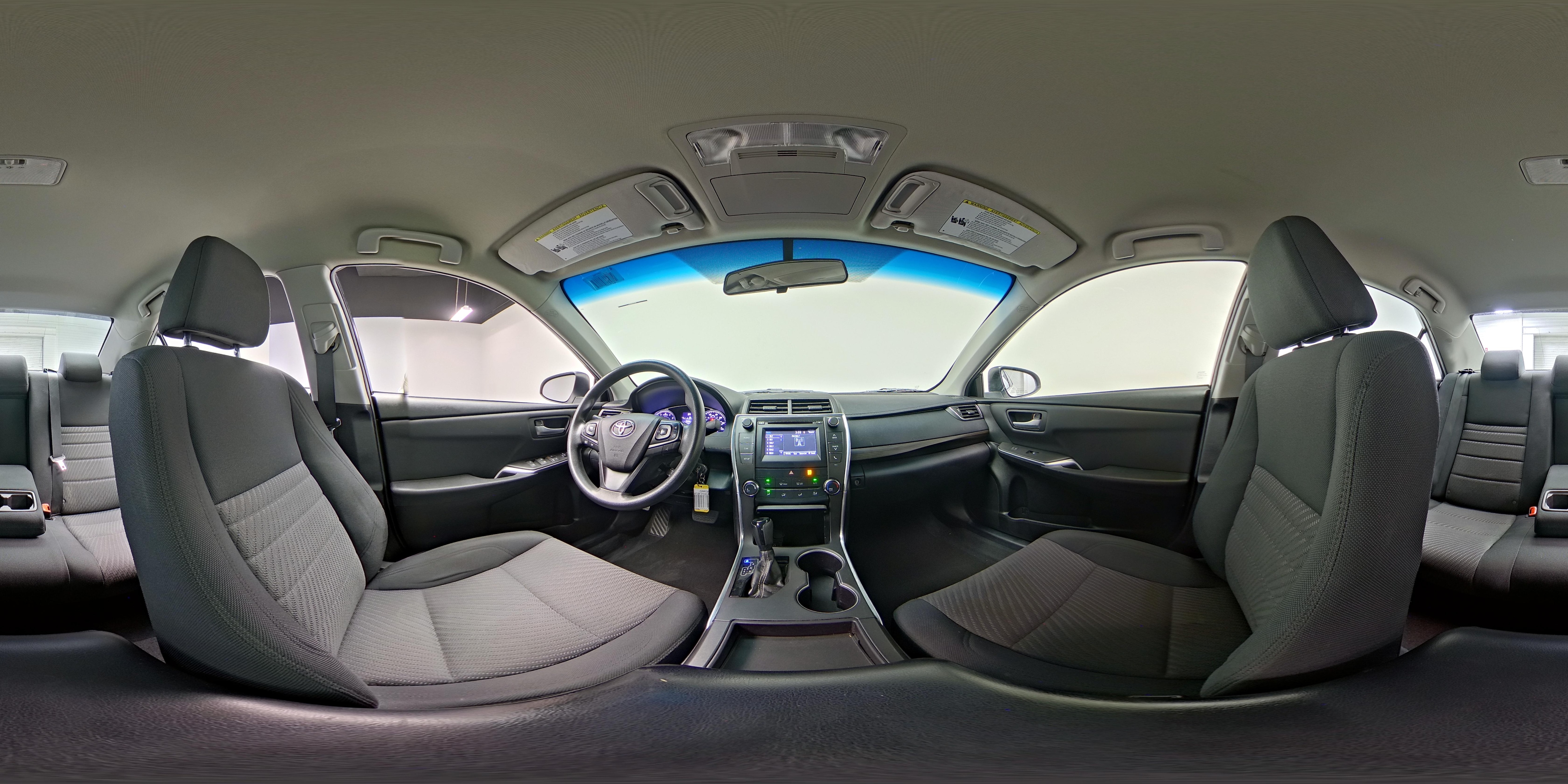 2017 Toyota Camry LE - Photo 24