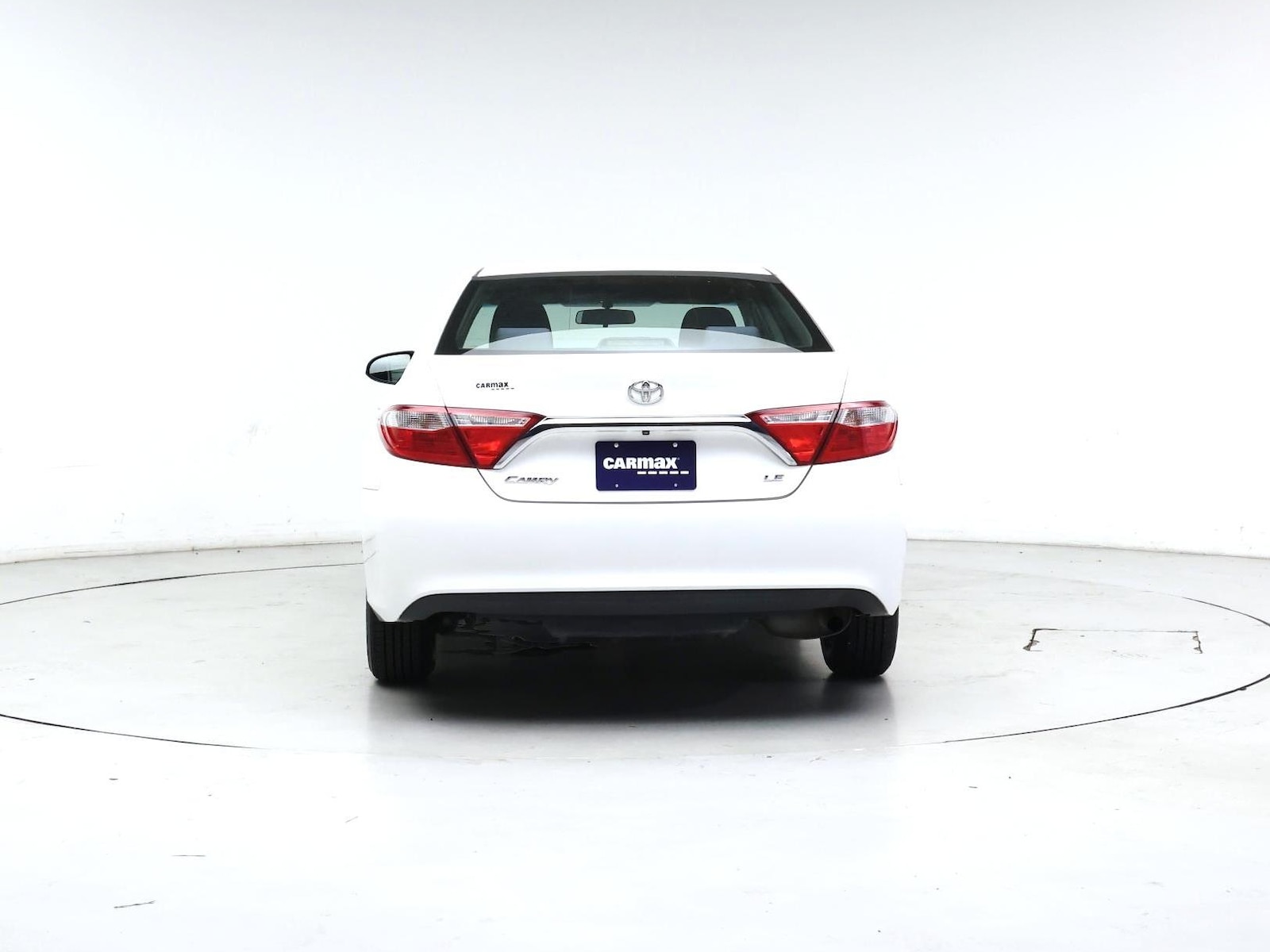 2017 Toyota Camry LE - Photo 7