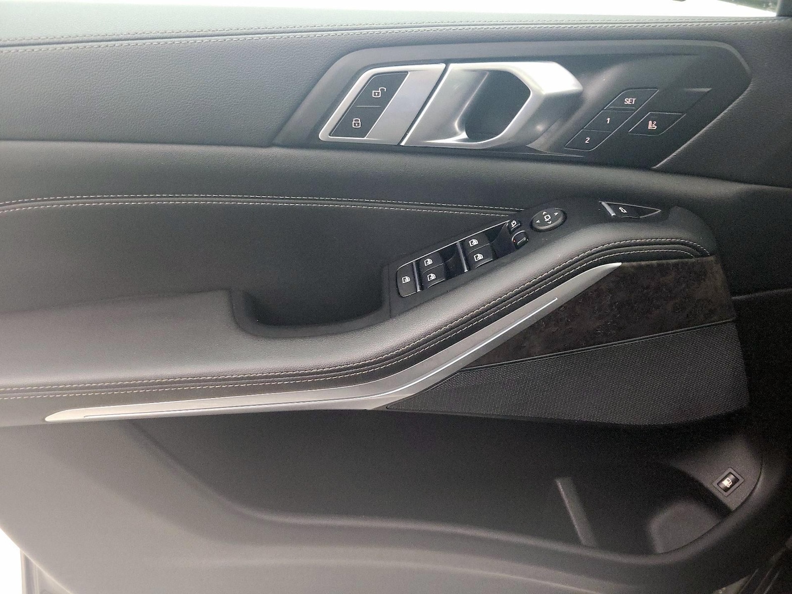 2023 BMW X5 45e - Photo 13