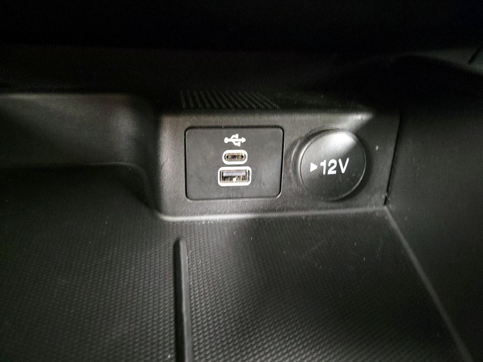 2025 Ford Escape Plug-in hybrid PHEV - Photo 20