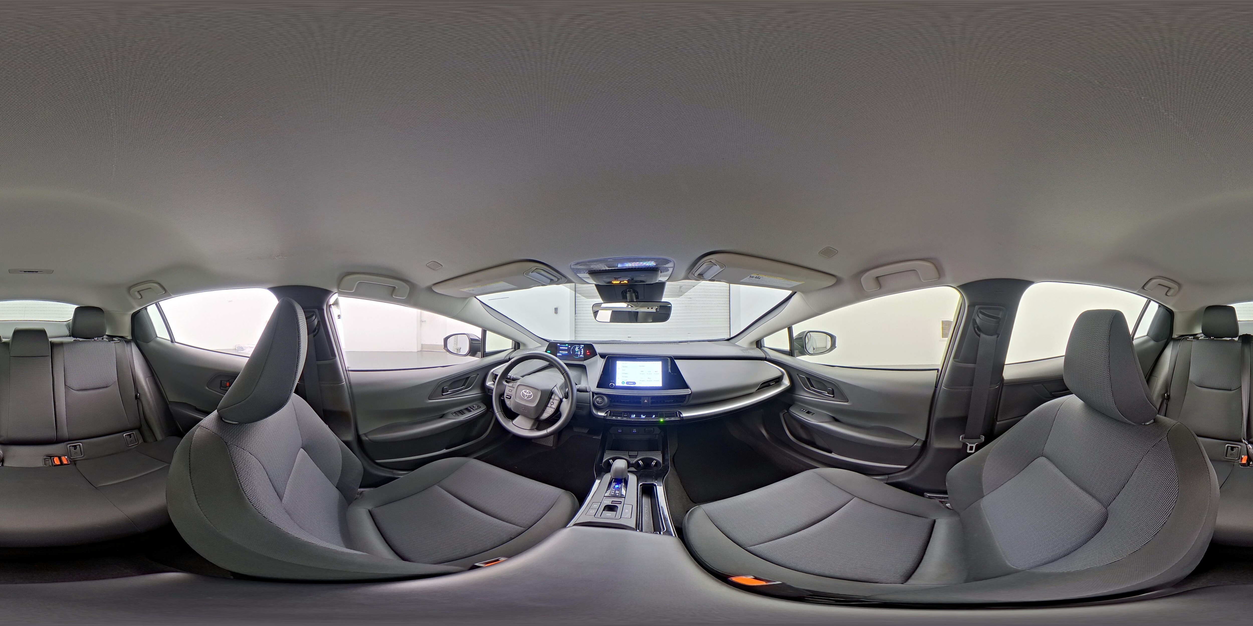 2025 Toyota Prius LE - Photo 24