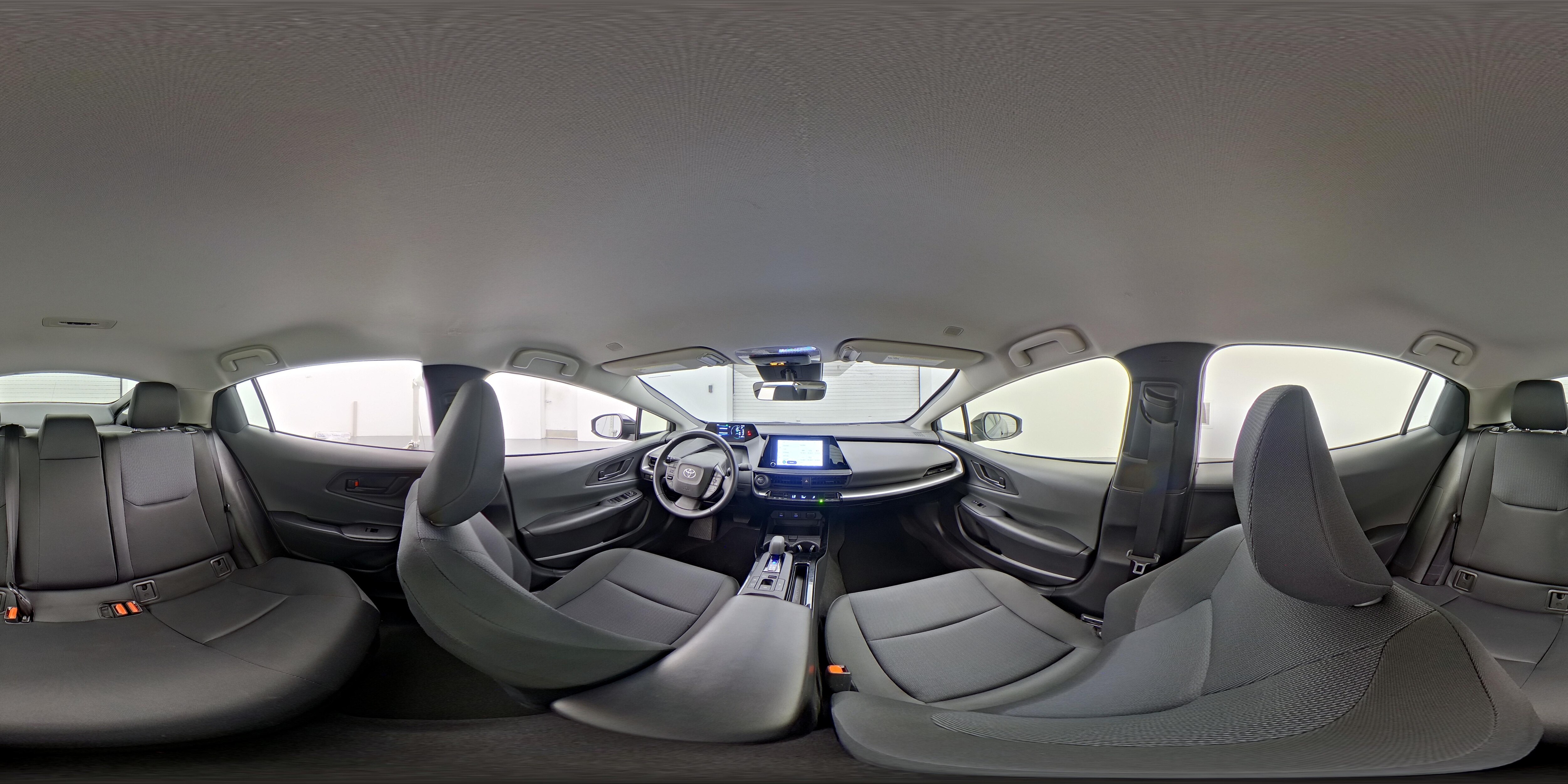 2025 Toyota Prius LE - Photo 25