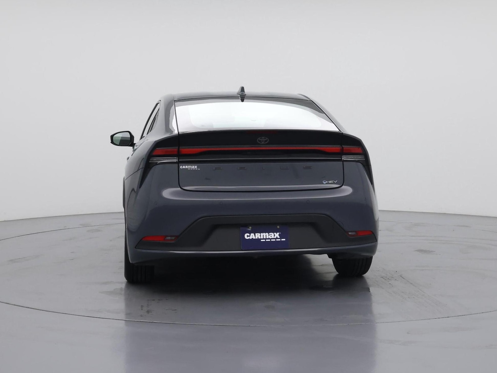 2025 Toyota Prius LE - Photo 7