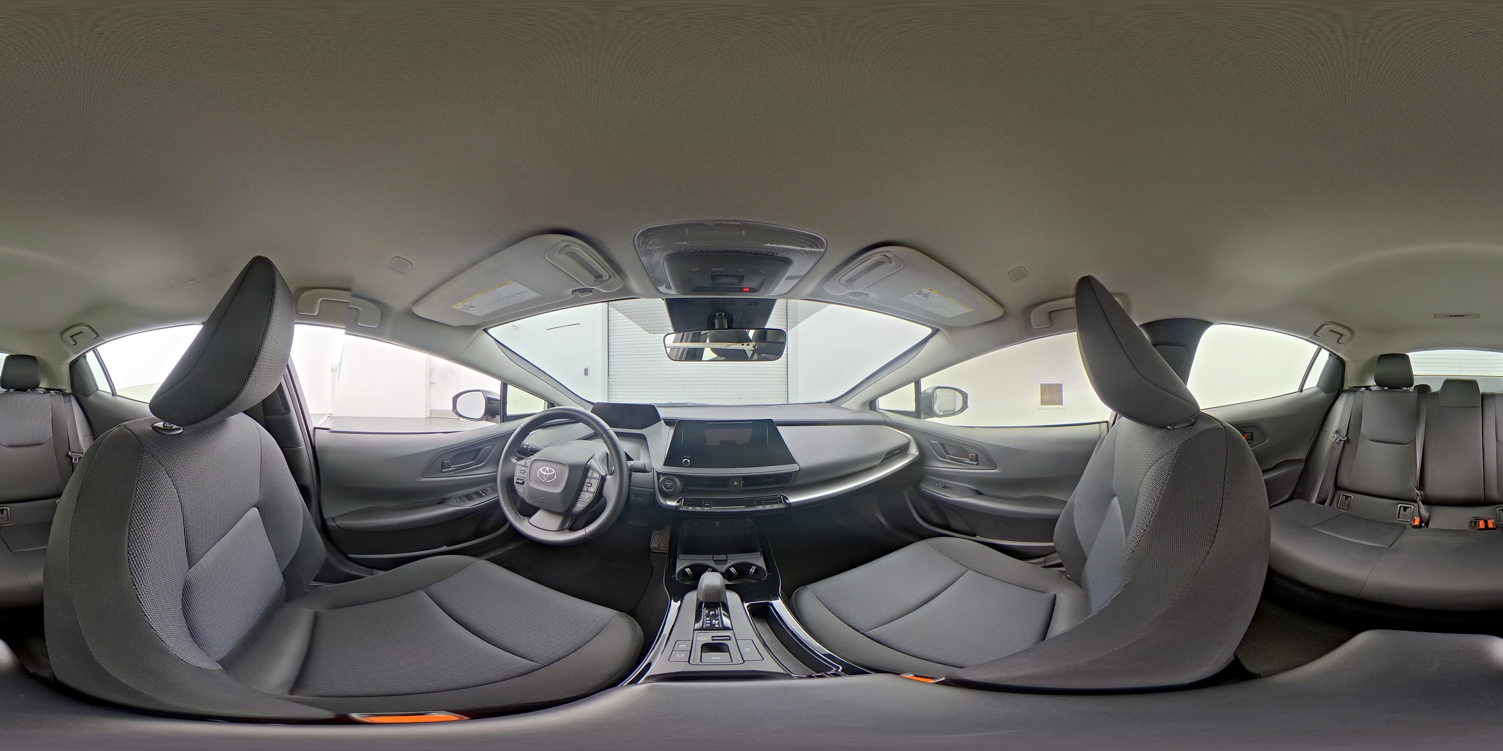 2025 Toyota Prius LE - Photo 24