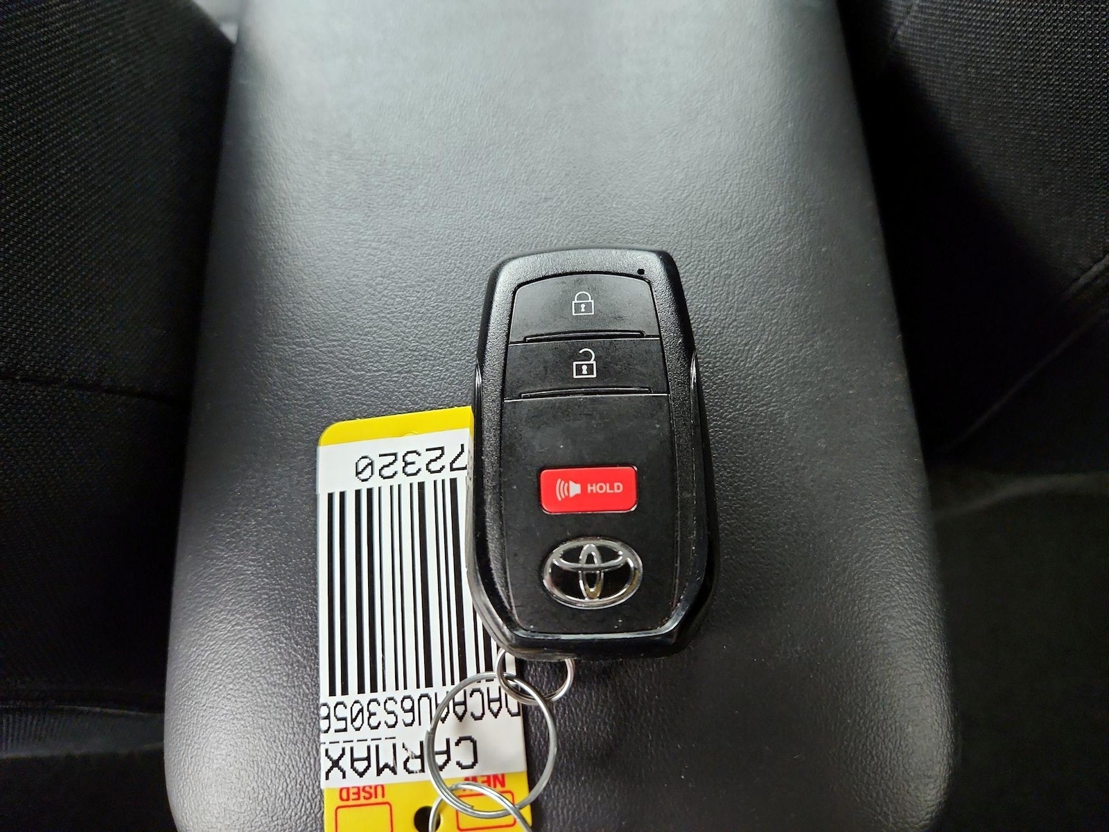 2025 Toyota Prius LE - Photo 23